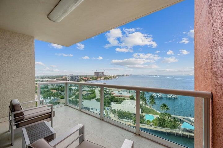 2650 Lake Shore Drive 1004 Property Photo 16