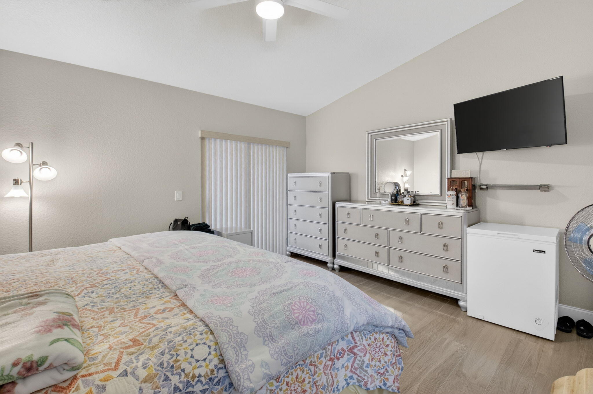5750 Parkwalk Circle E Property Photo 13