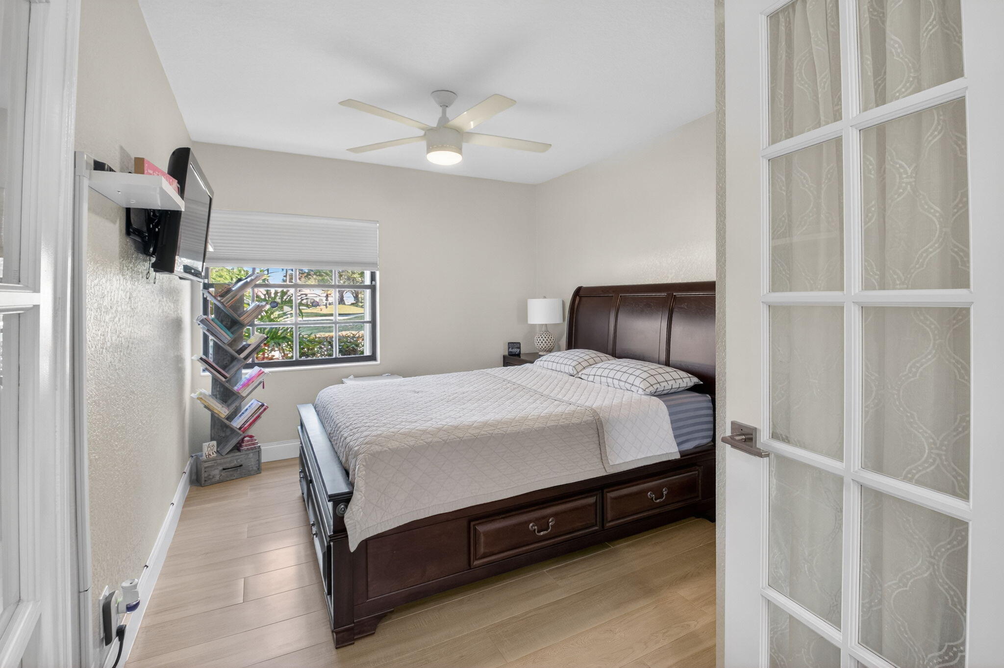 5750 Parkwalk Circle E Property Photo 17