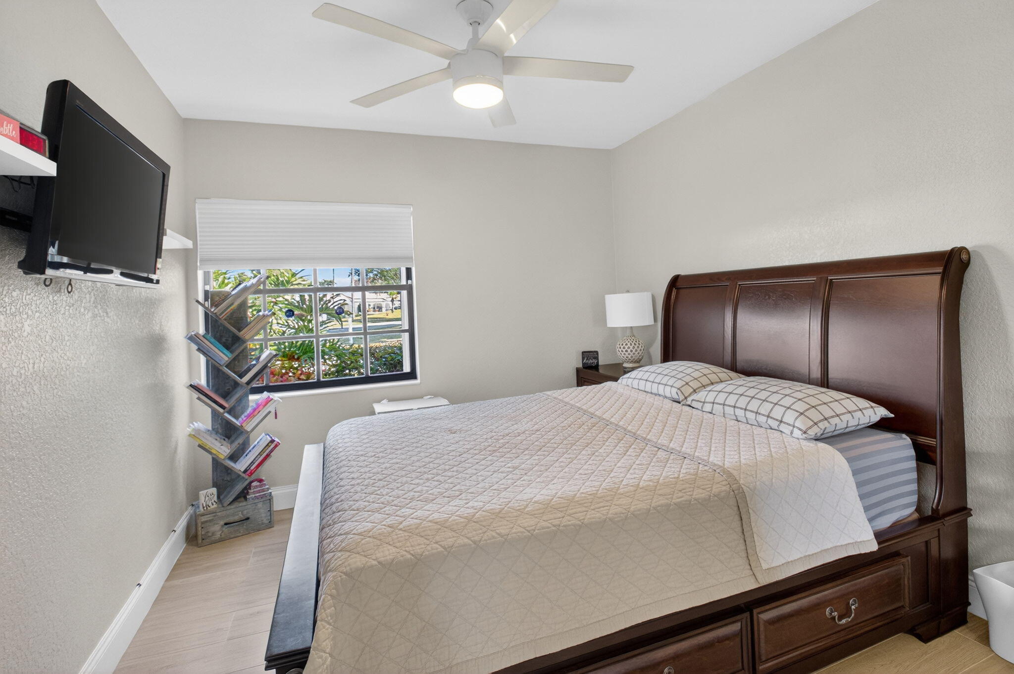 5750 Parkwalk Circle E Property Photo 18