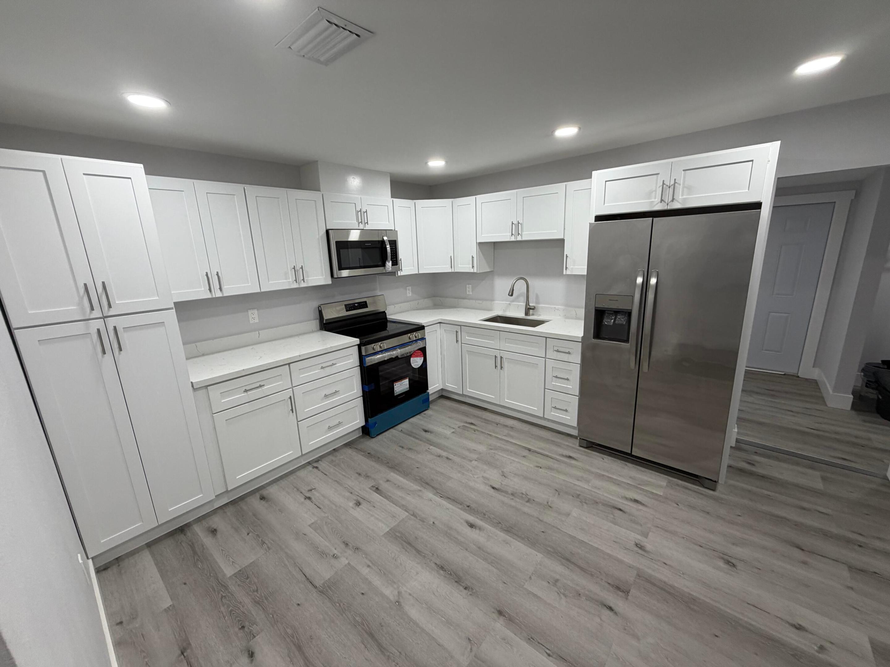 210 Basilan Crescent Property Photo 4