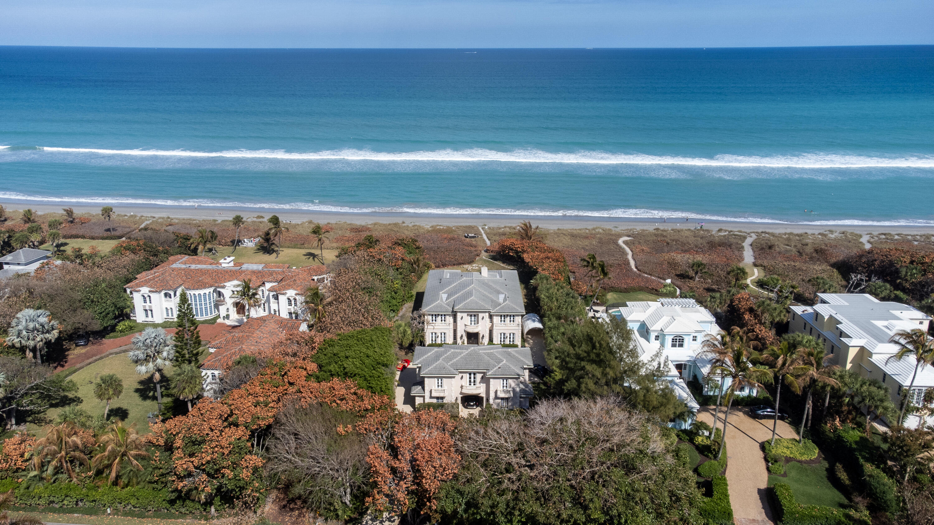 19 N Beach Road Property Photo 1