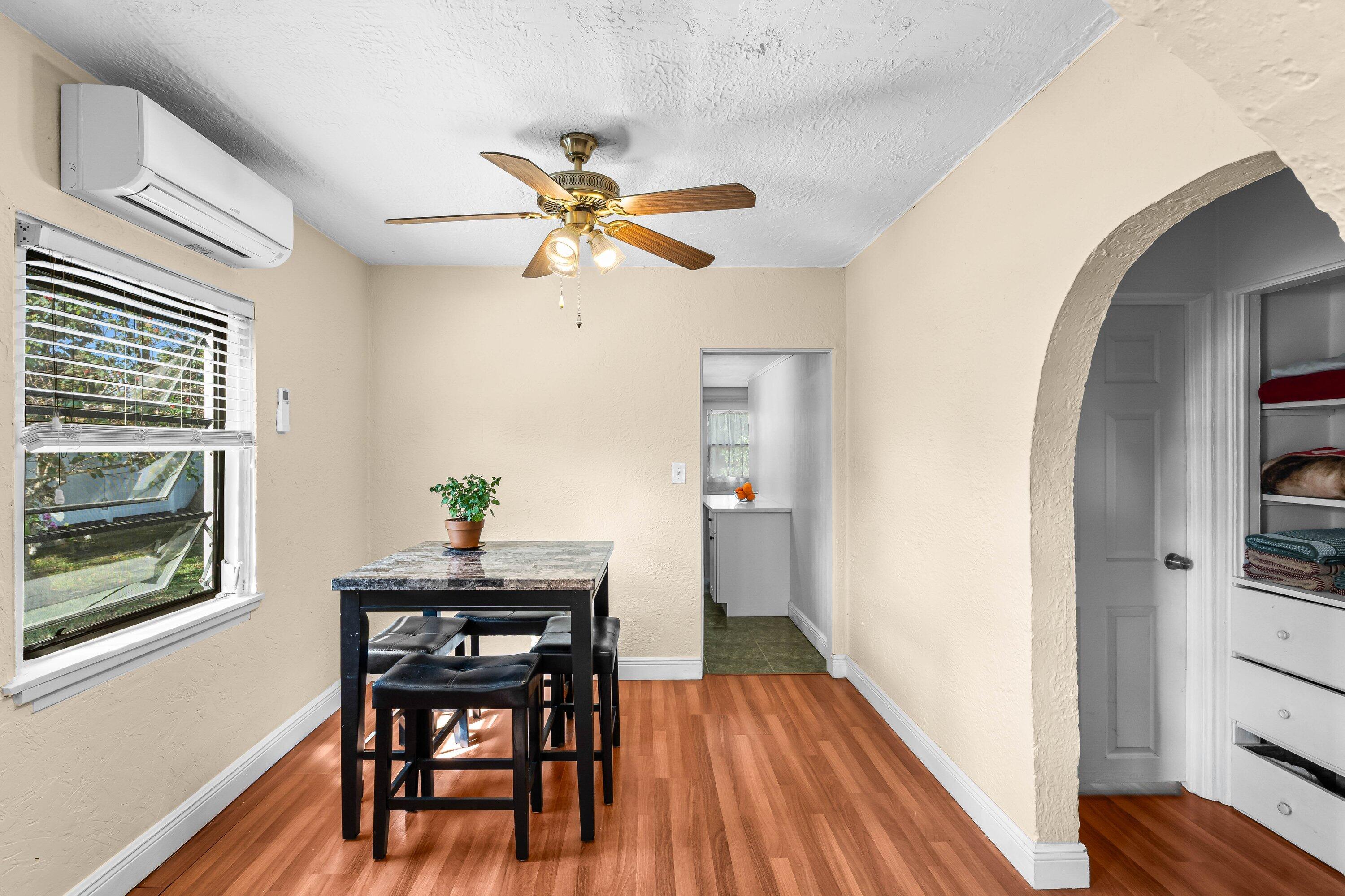 921 S M Street Property Photo 10