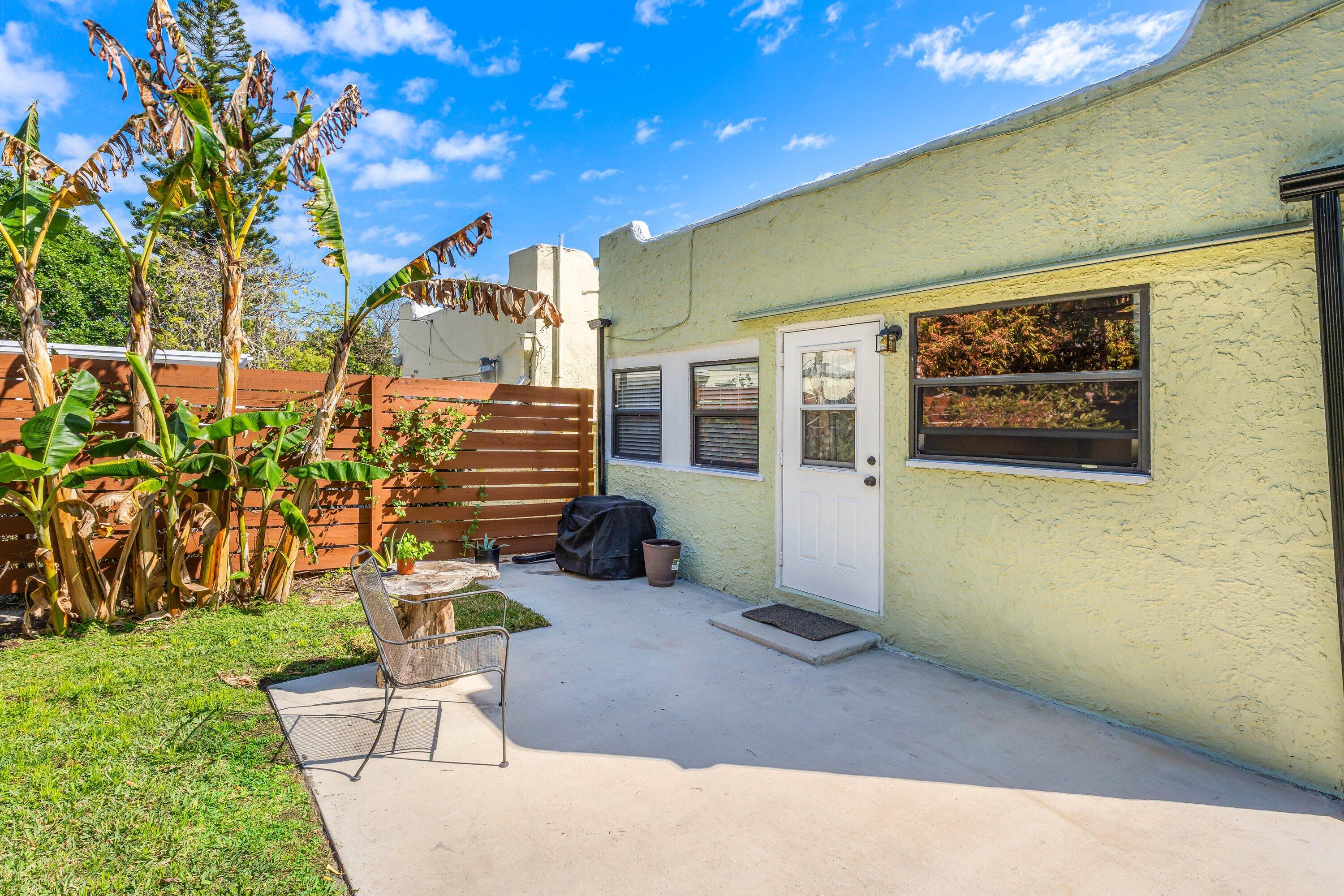 921 S M Street Property Photo 30