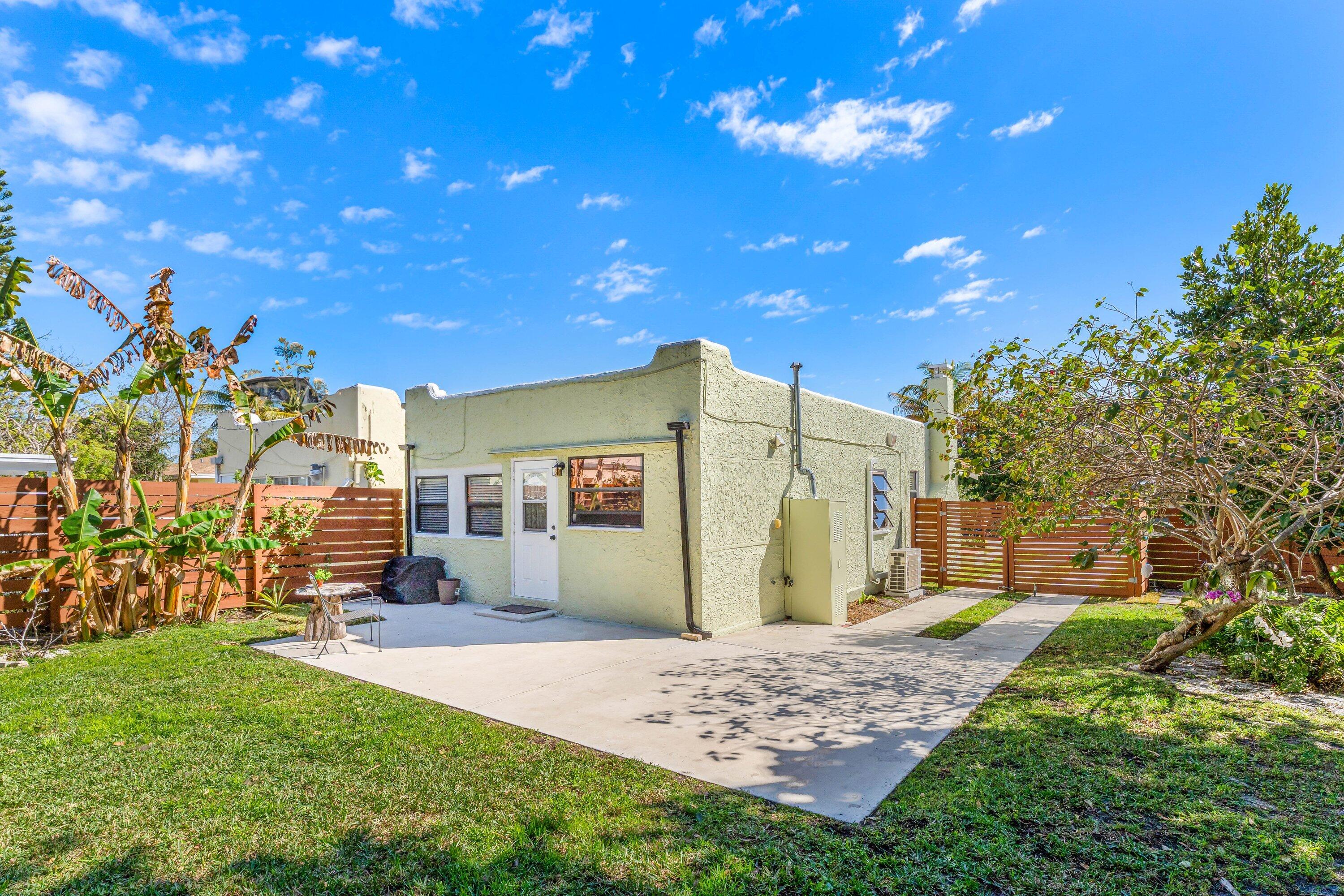 921 S M Street Property Photo 31