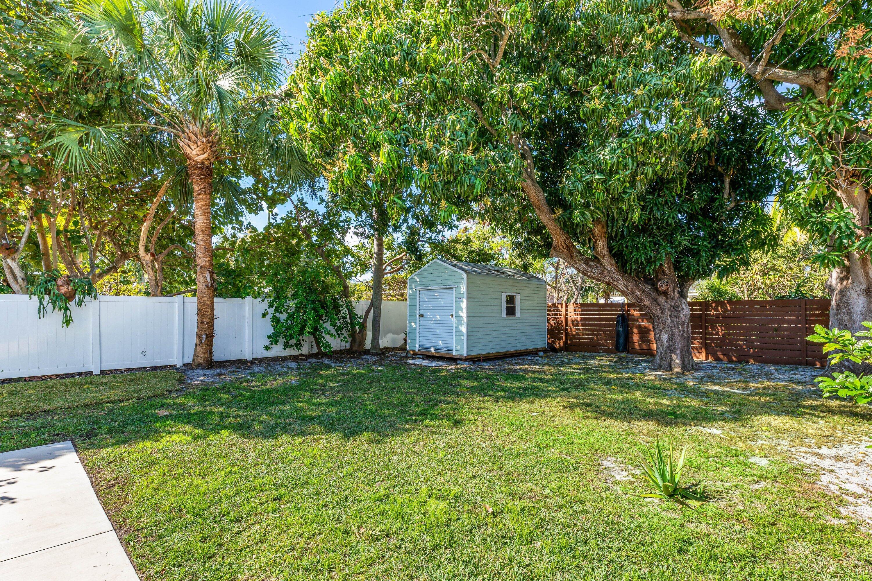 921 S M Street Property Photo 36