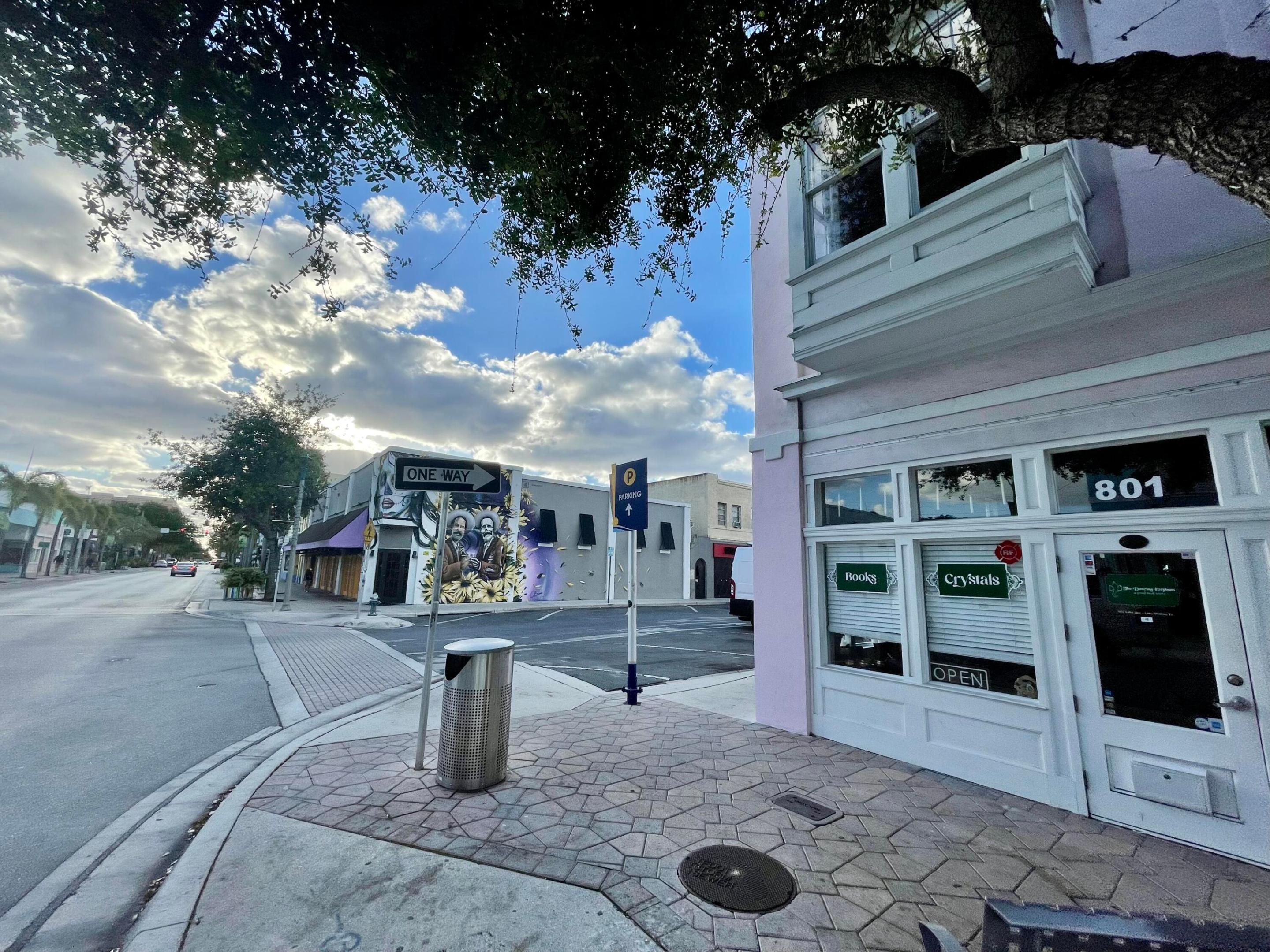 921 S M Street Property Photo 46