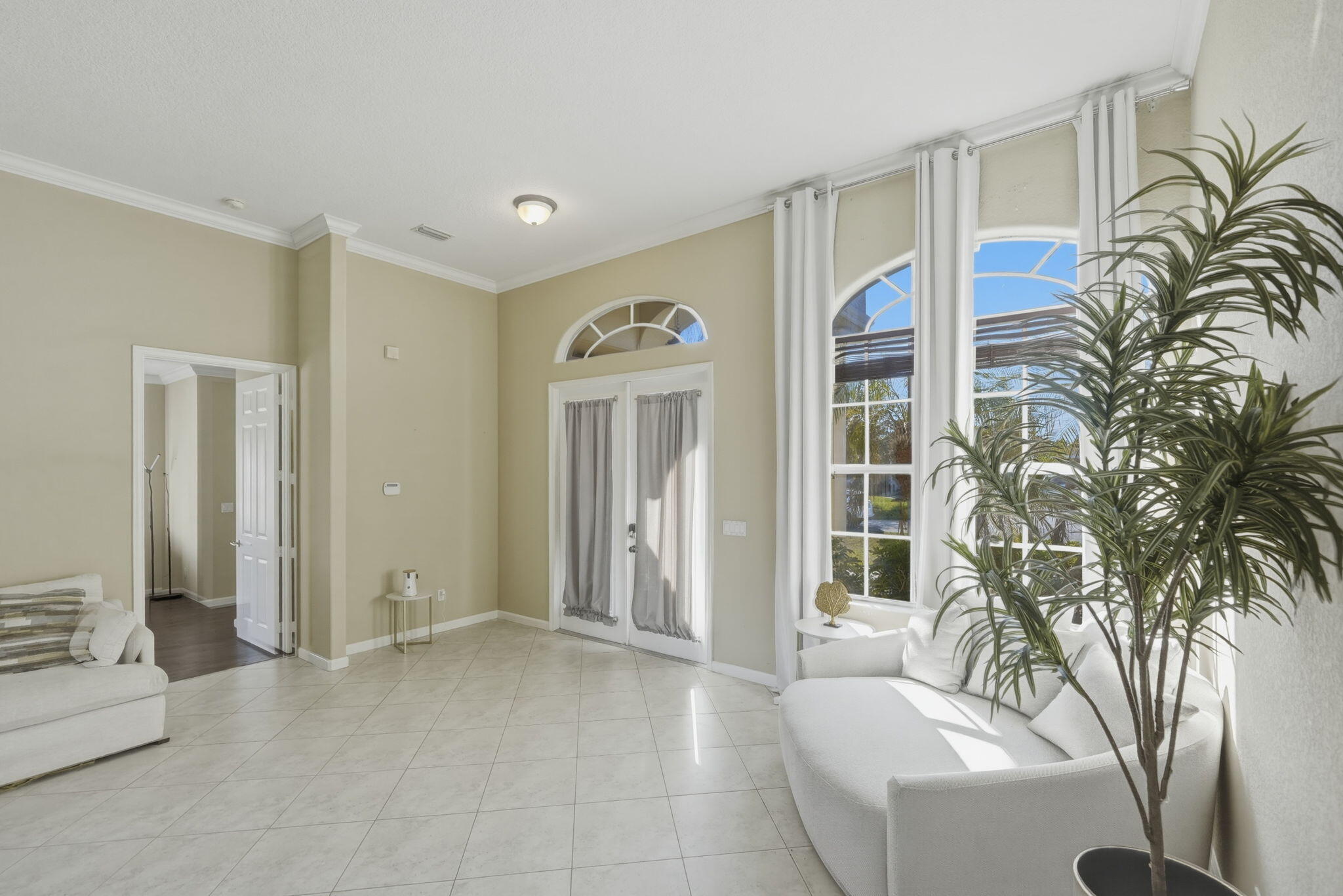 2081 Sw Algiers Street Property Photo 3