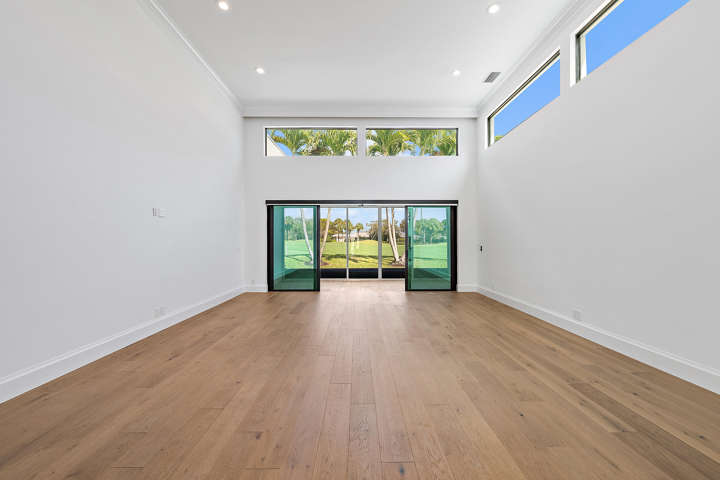 108 Waters Edge Drive Property Photo 17