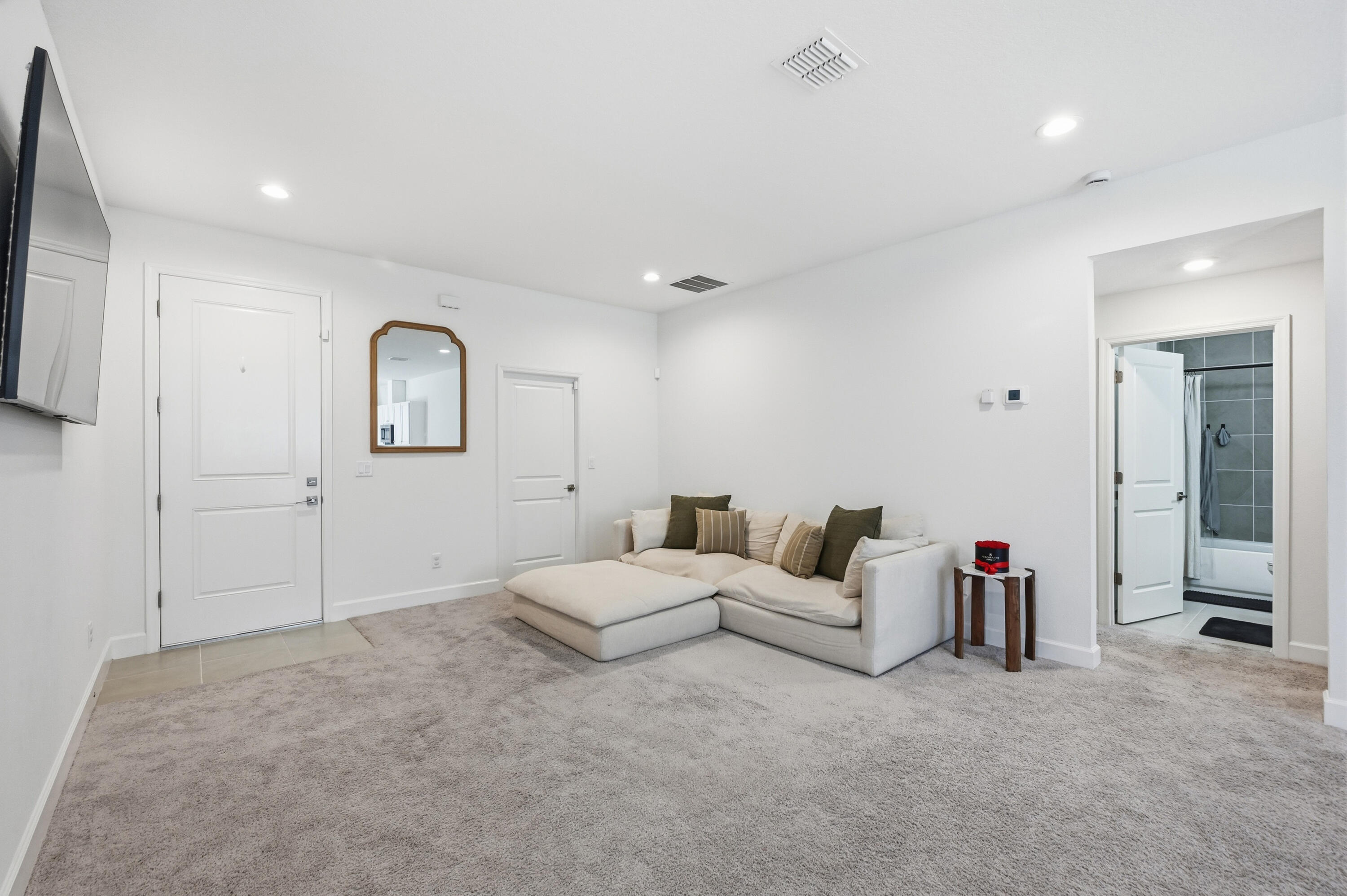 8452 Dorsey Street Property Photo 3