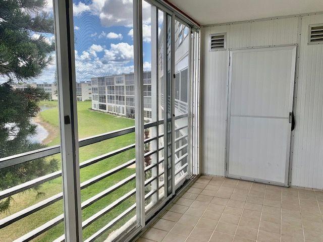 3063 Ainslie D Property Photo 14