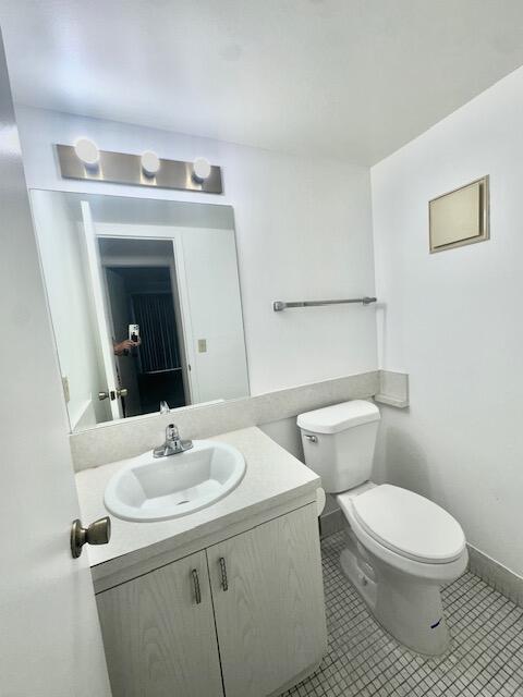 3063 Ainslie D Property Photo 38