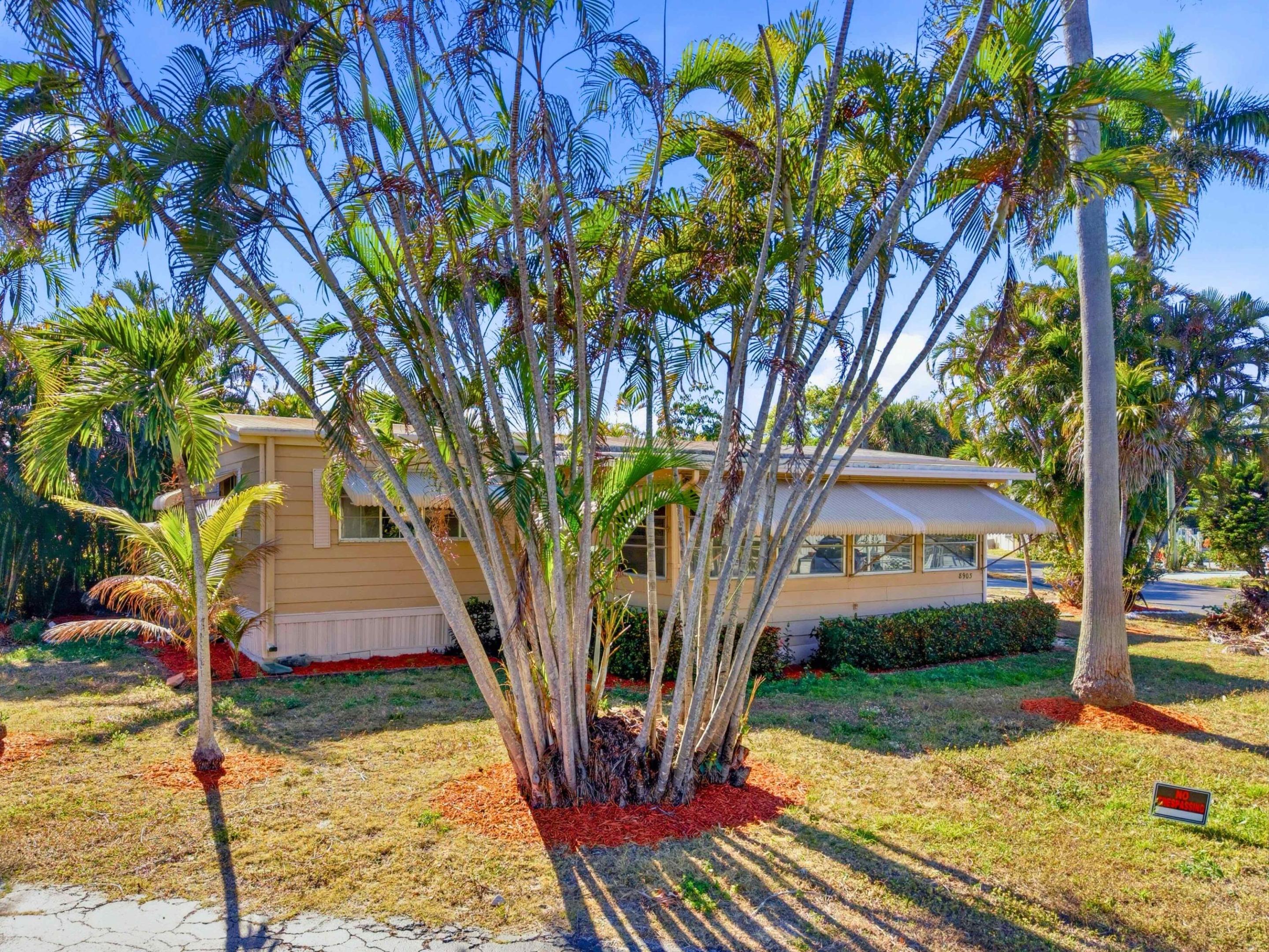 8903 Oak Street Property Photo 3