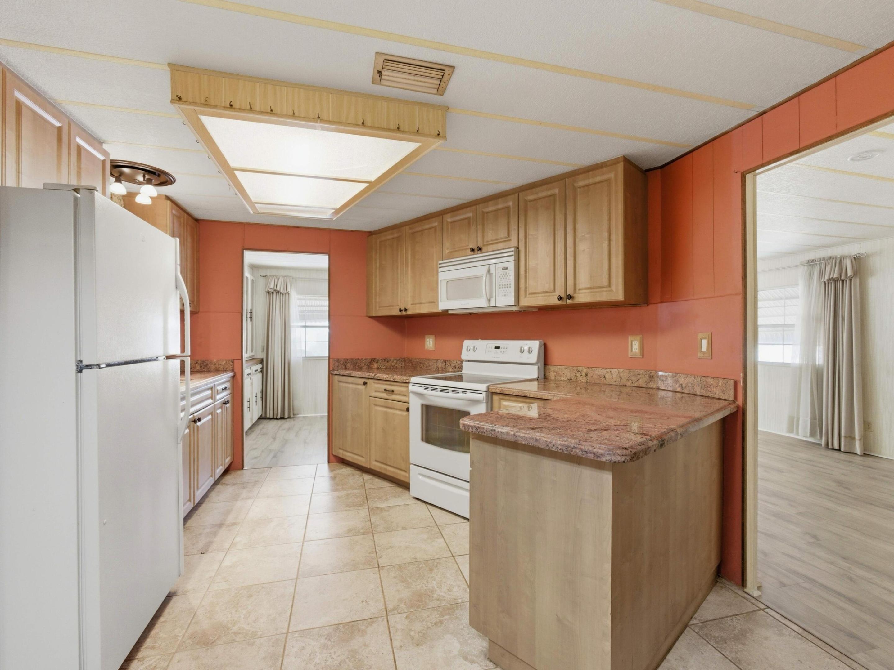 8903 Oak Street Property Photo 16
