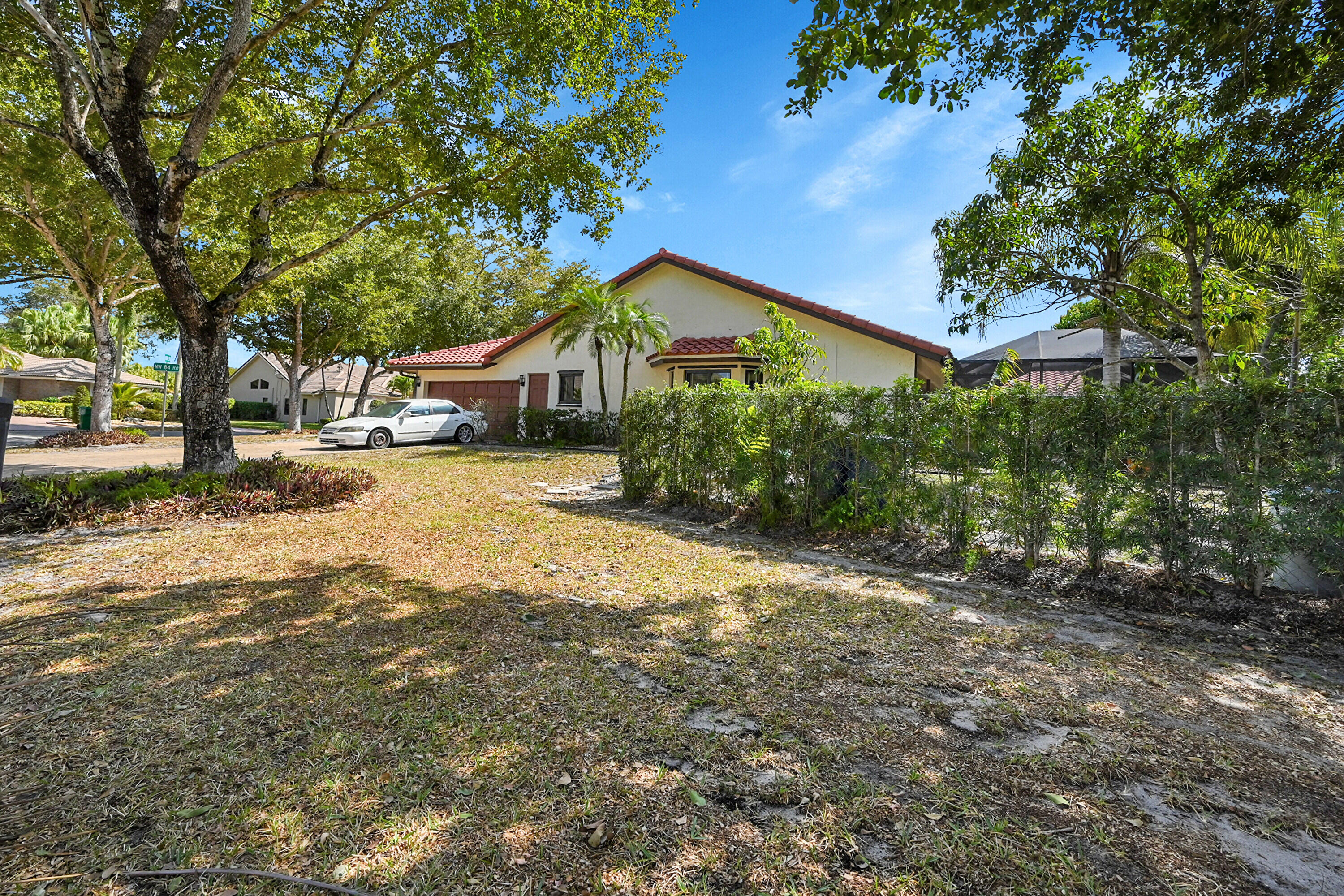 5172 Nw 84th Road Property Photo 3