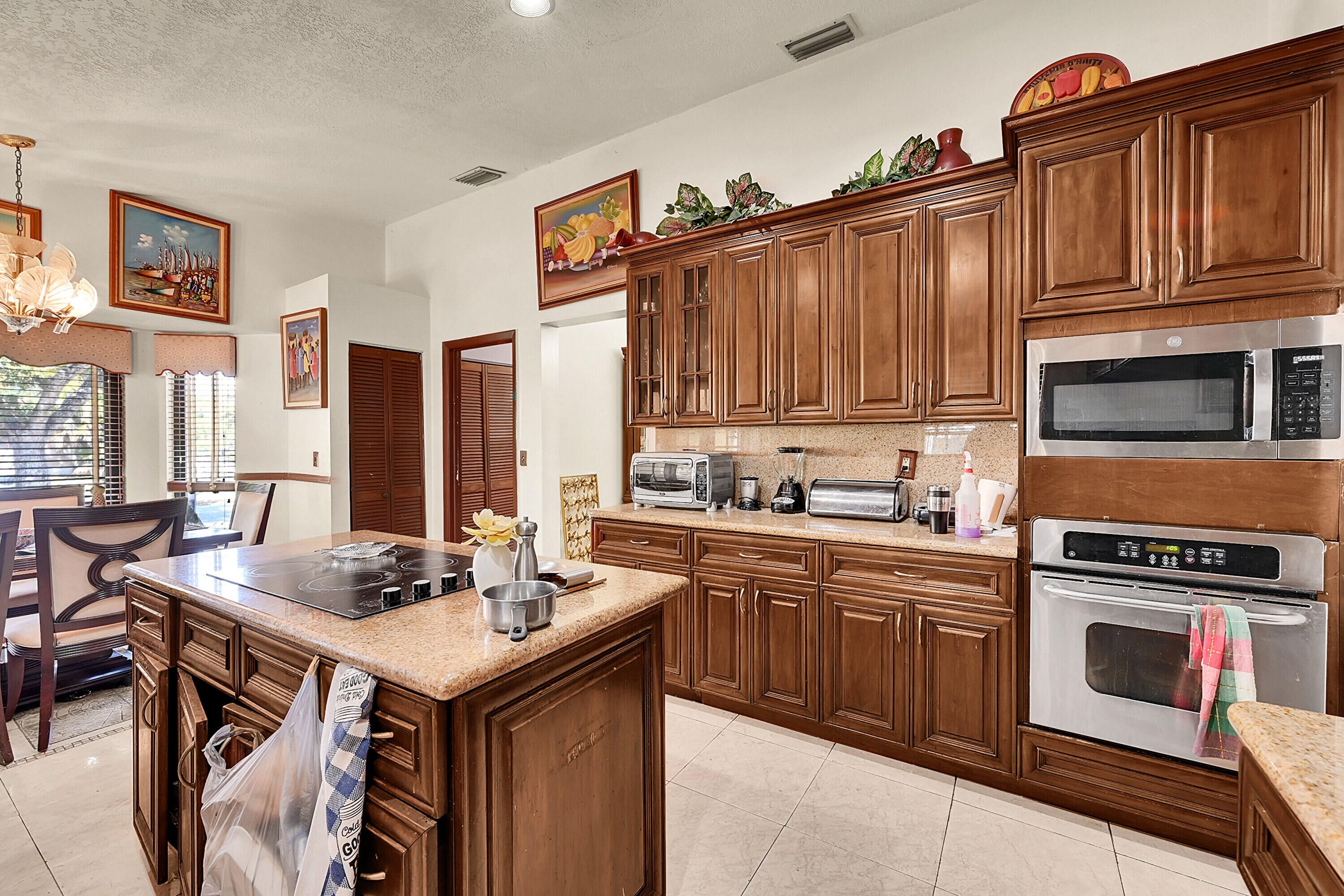 5172 Nw 84th Road Property Photo 14