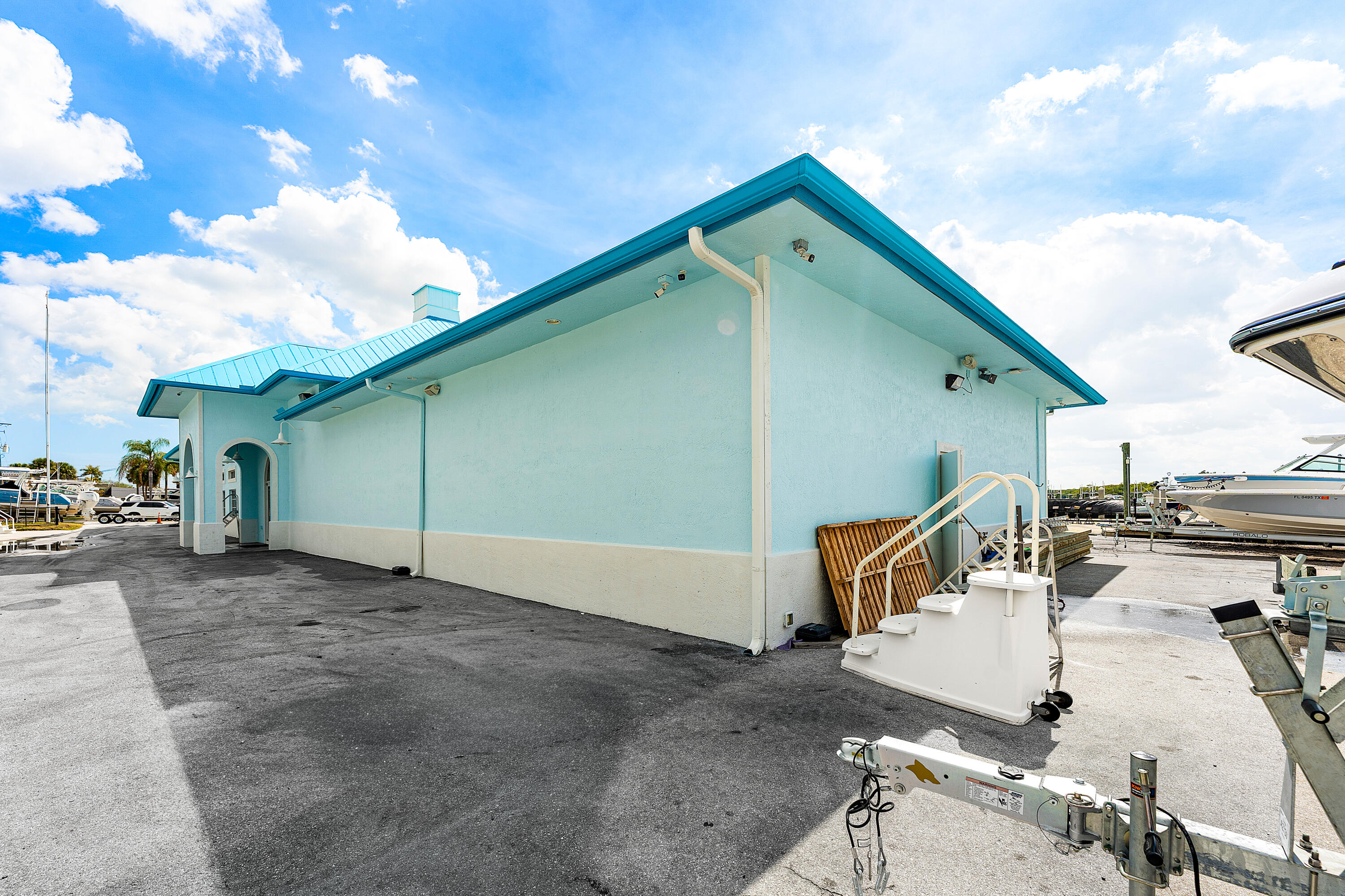 250 Sw Monterey Road Property Photo 4