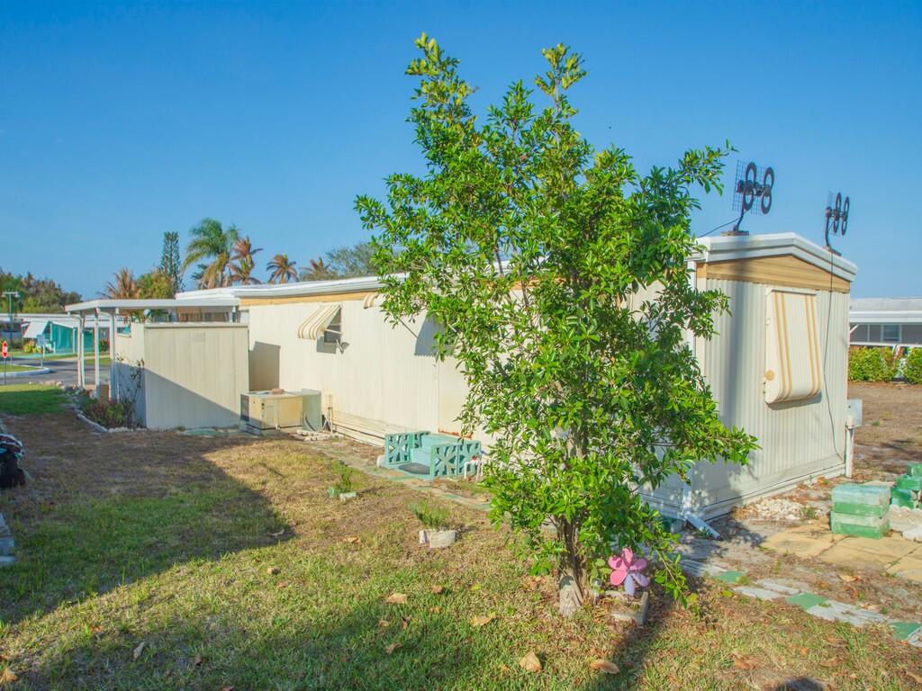 335 Ne Tropicalia Lane Property Photo 27