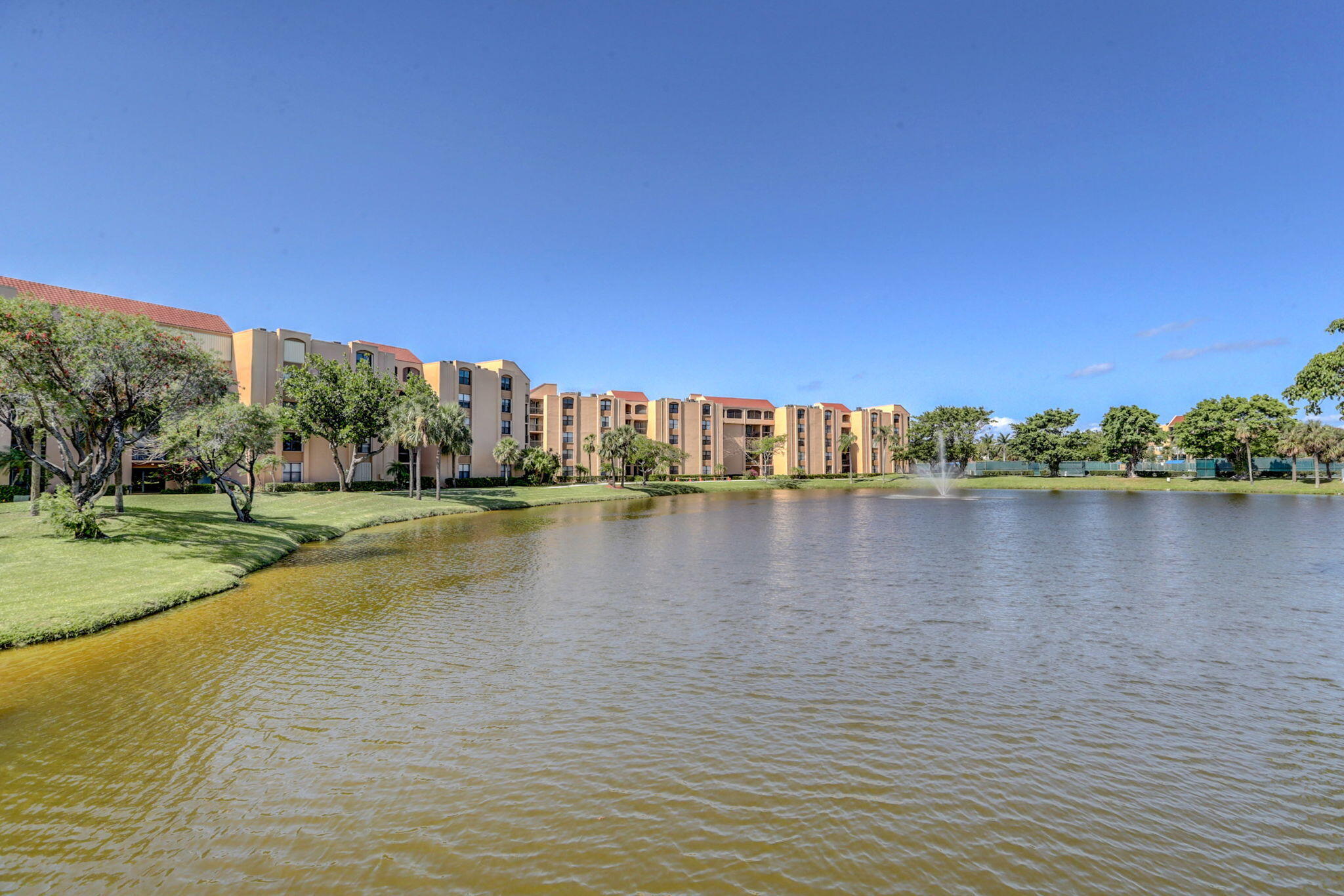 600 Egret Circle 7105 Property Photo 37