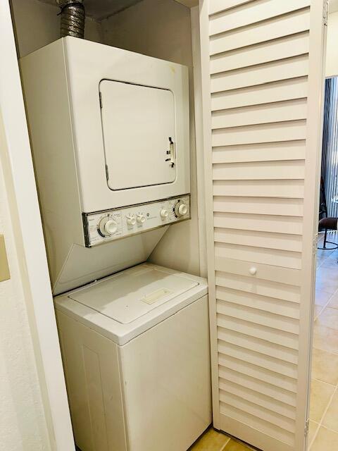 7400 Radice Court 108 Property Photo 11