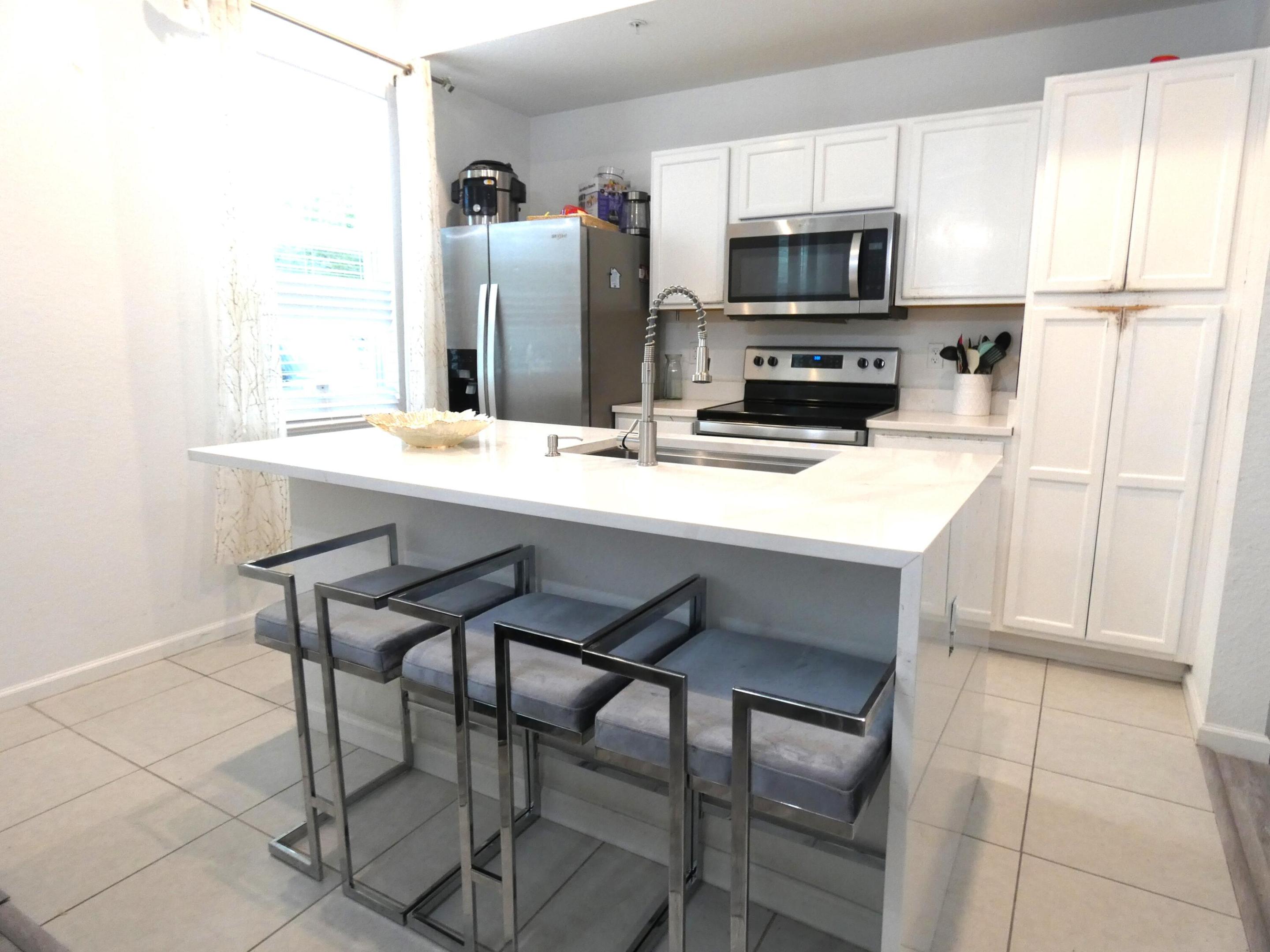 8878 Lake Worth Road 111 Property Photo 4