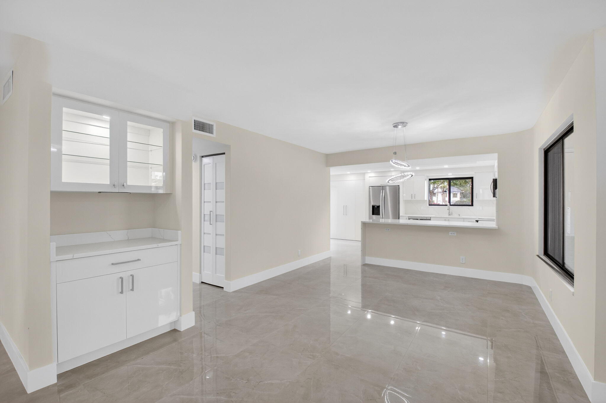 15350 Strathearn Drive 12501 Property Photo 6