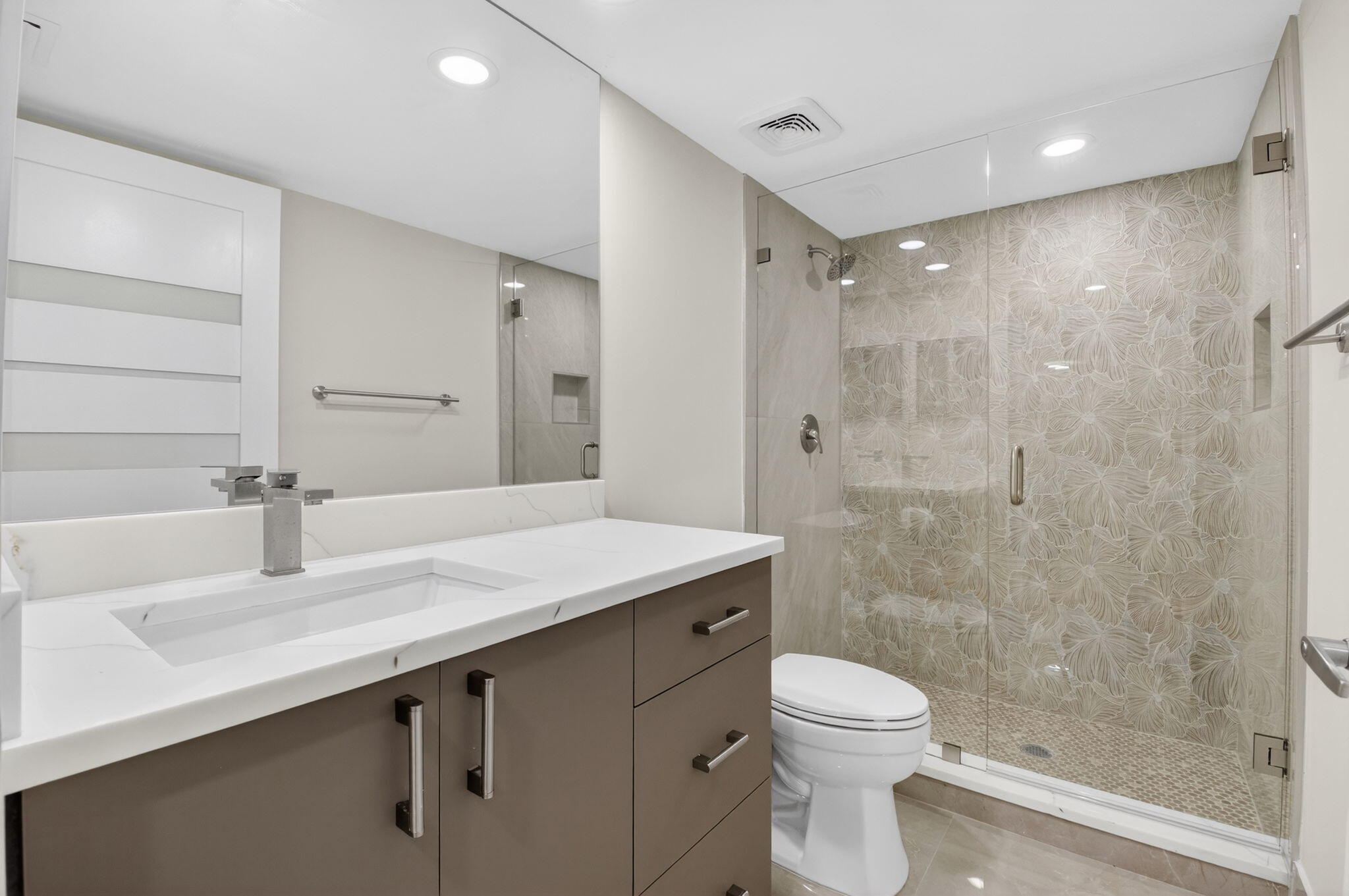 15350 Strathearn Drive 12501 Property Photo 25