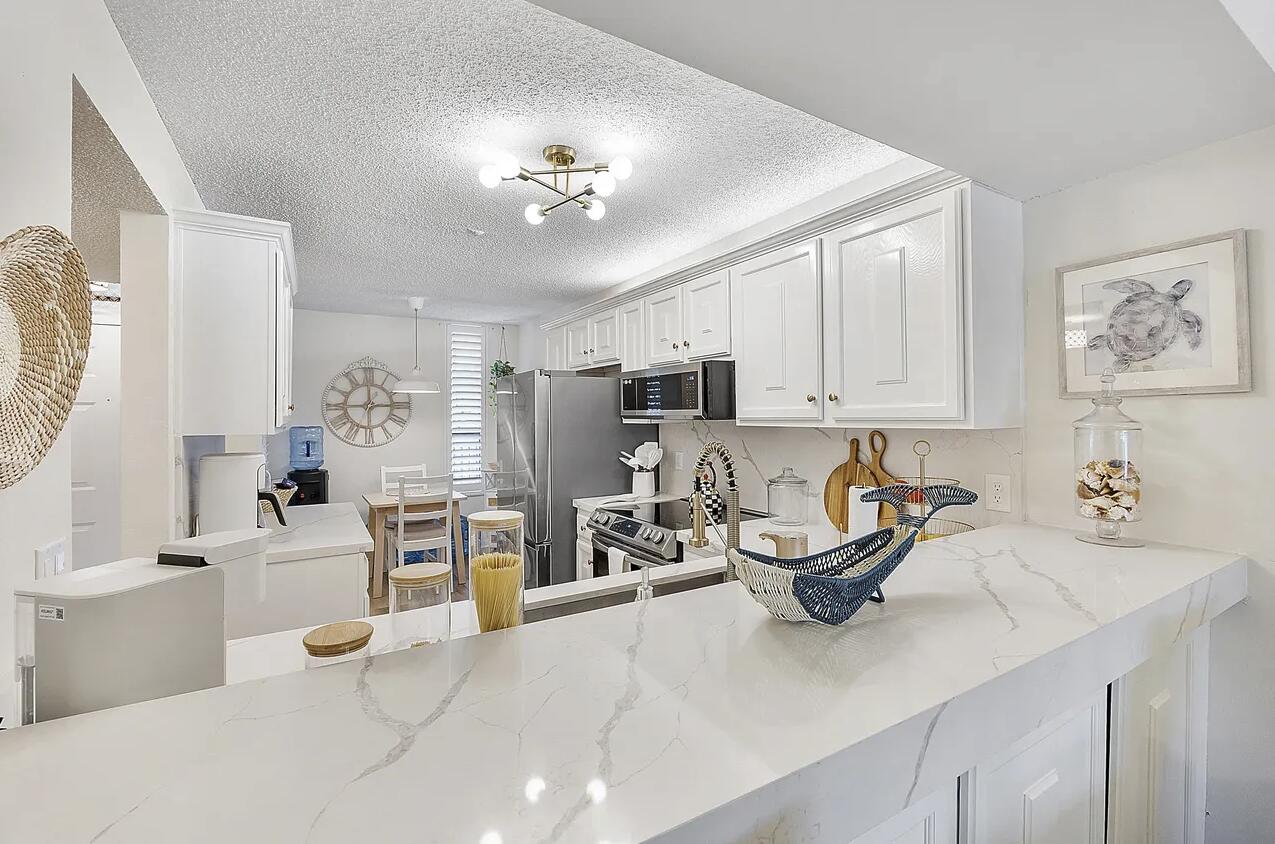 5722 Coral Lake Drive 210 Property Photo 12