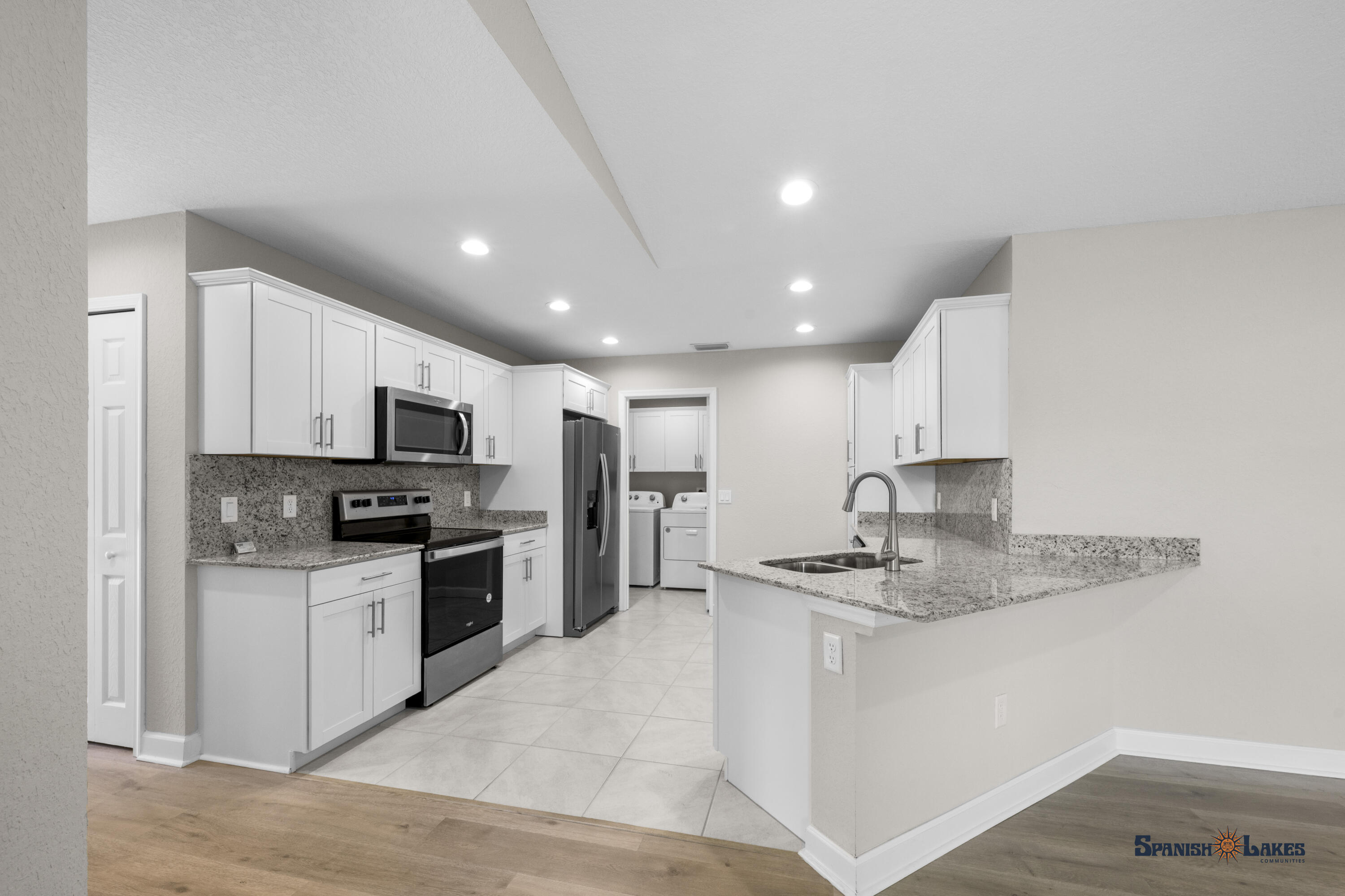 36 Alta Loma Property Photo 6