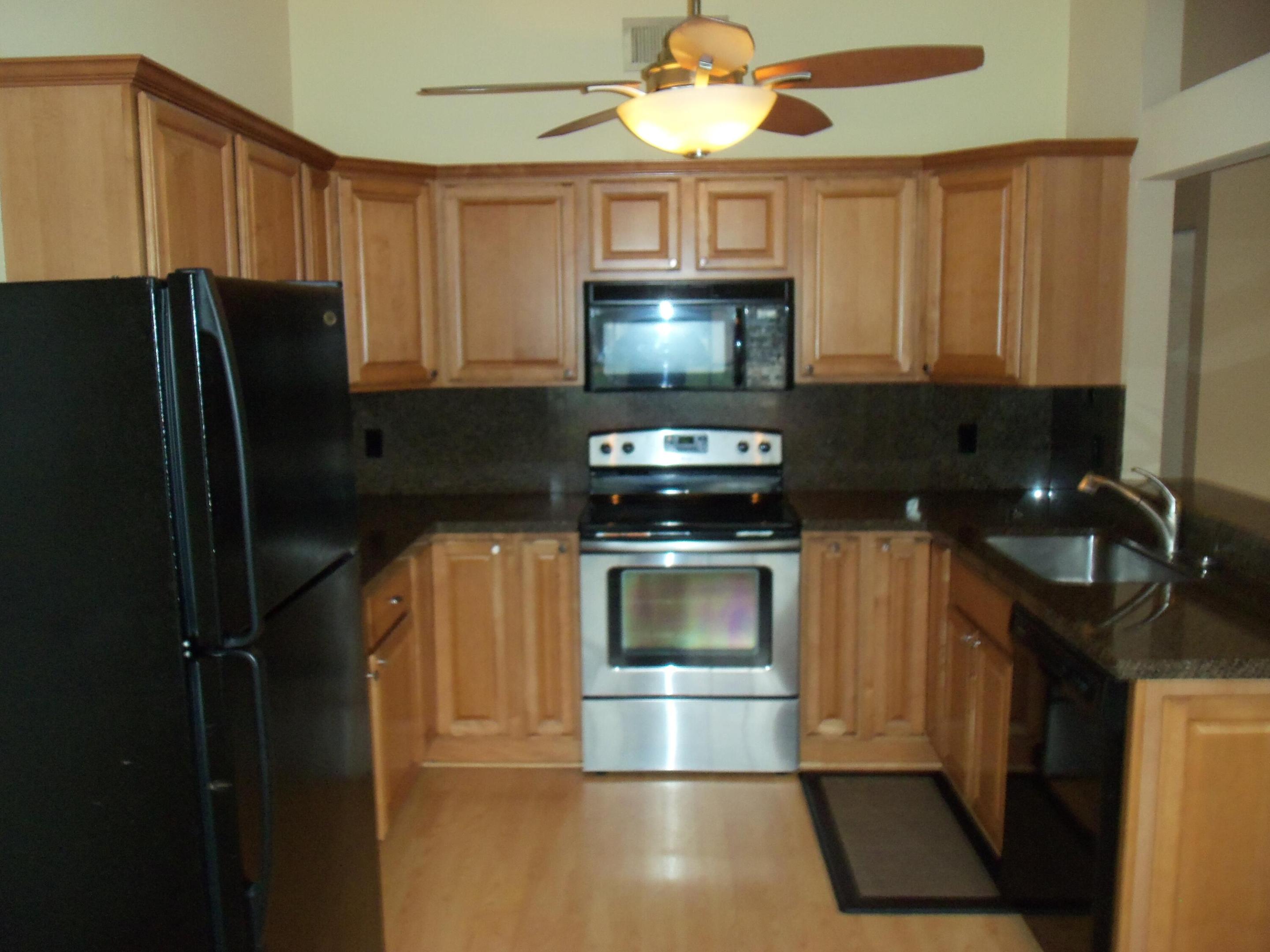 5664 Pebble Brook Lane Property Photo 5