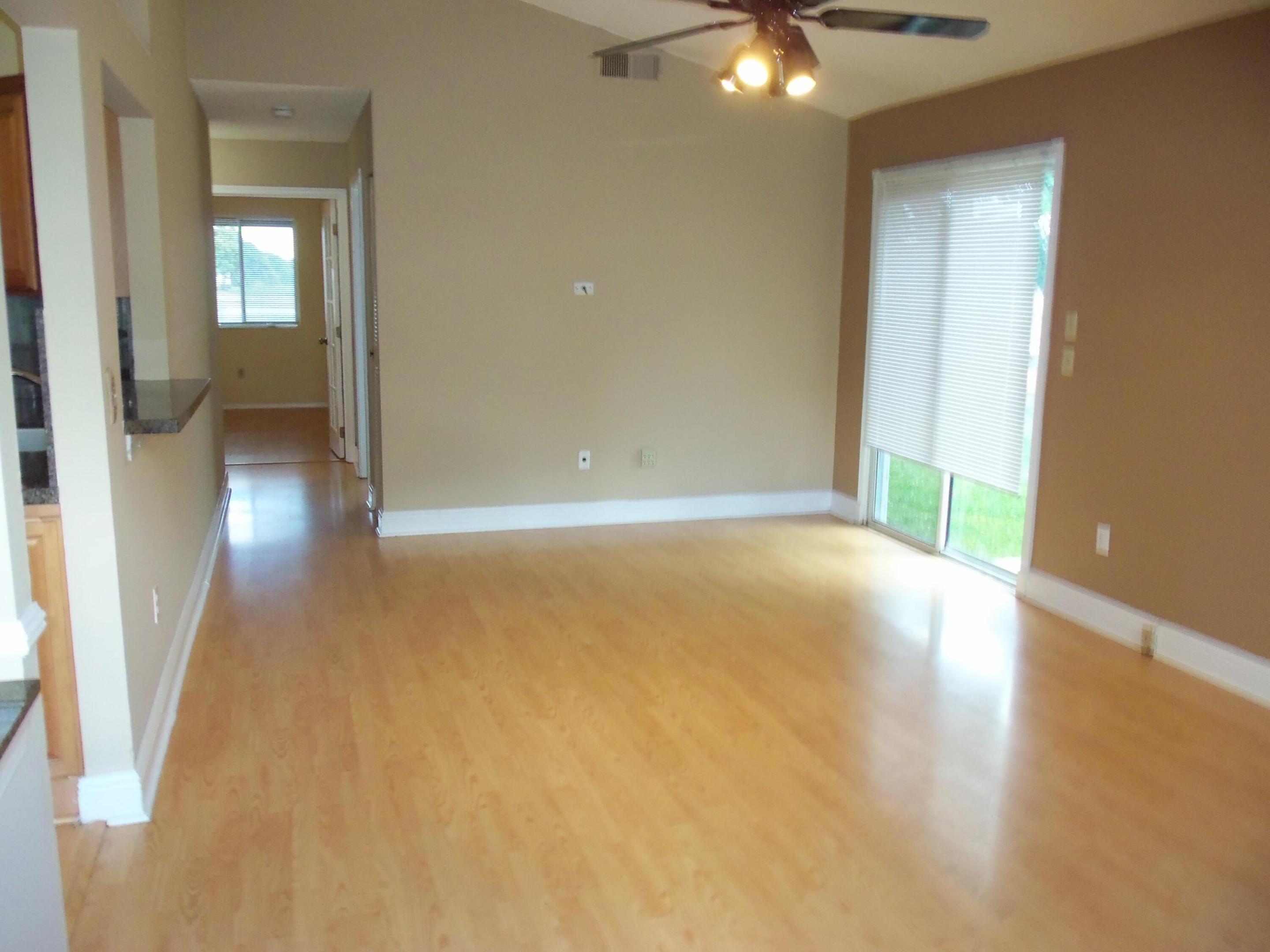 5664 Pebble Brook Lane Property Photo 11