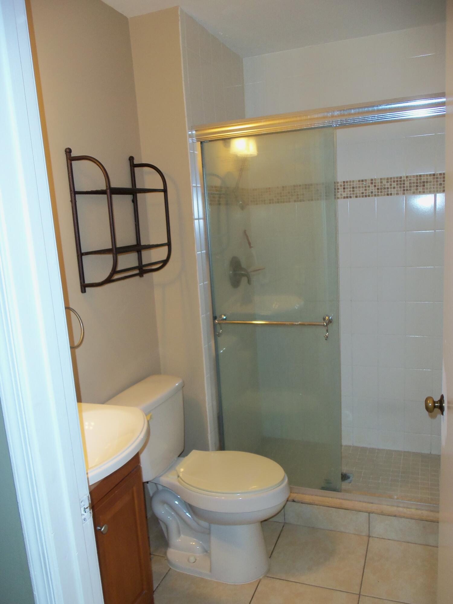 5664 Pebble Brook Lane Property Photo 17