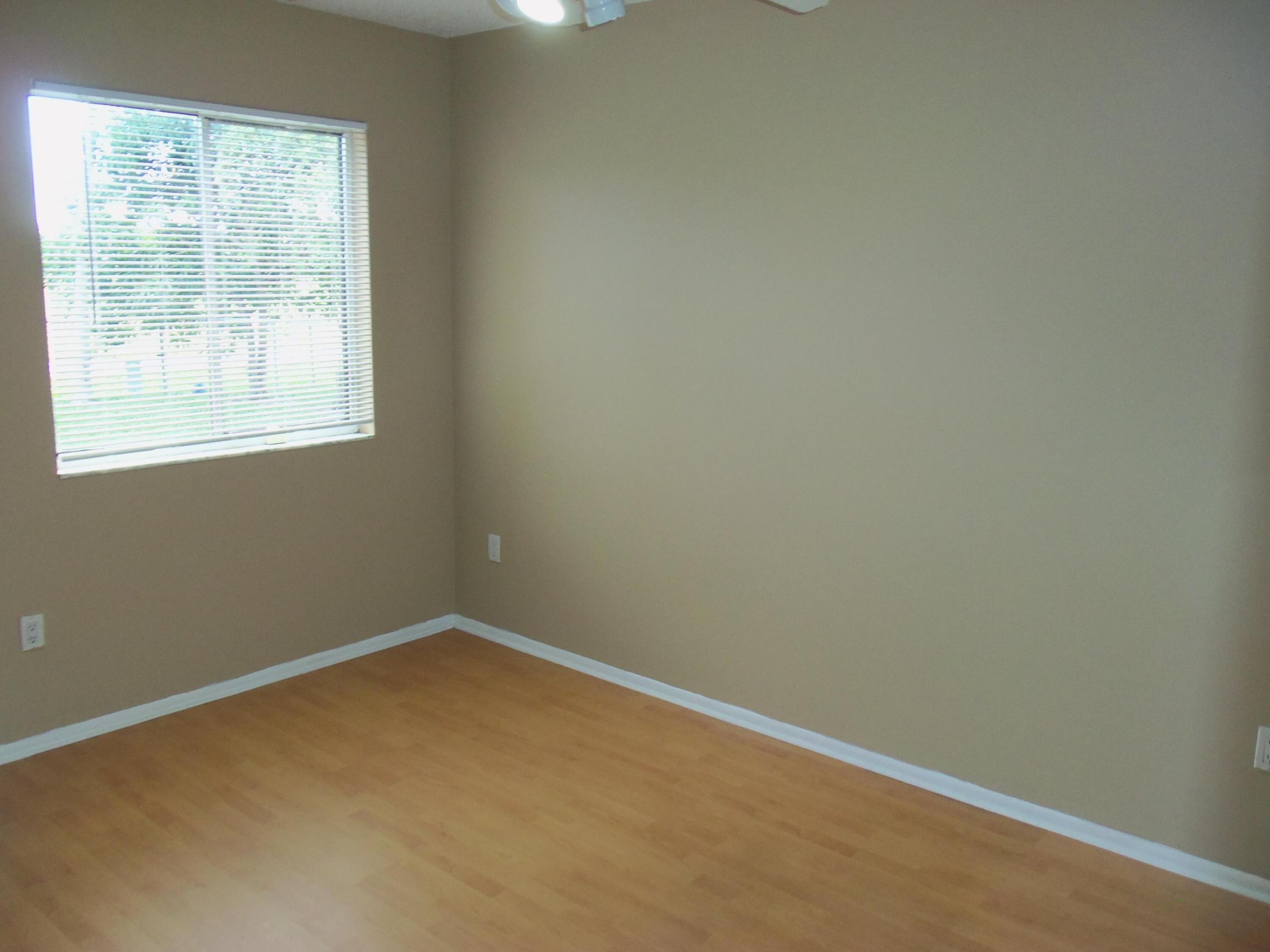 5664 Pebble Brook Lane Property Photo 18