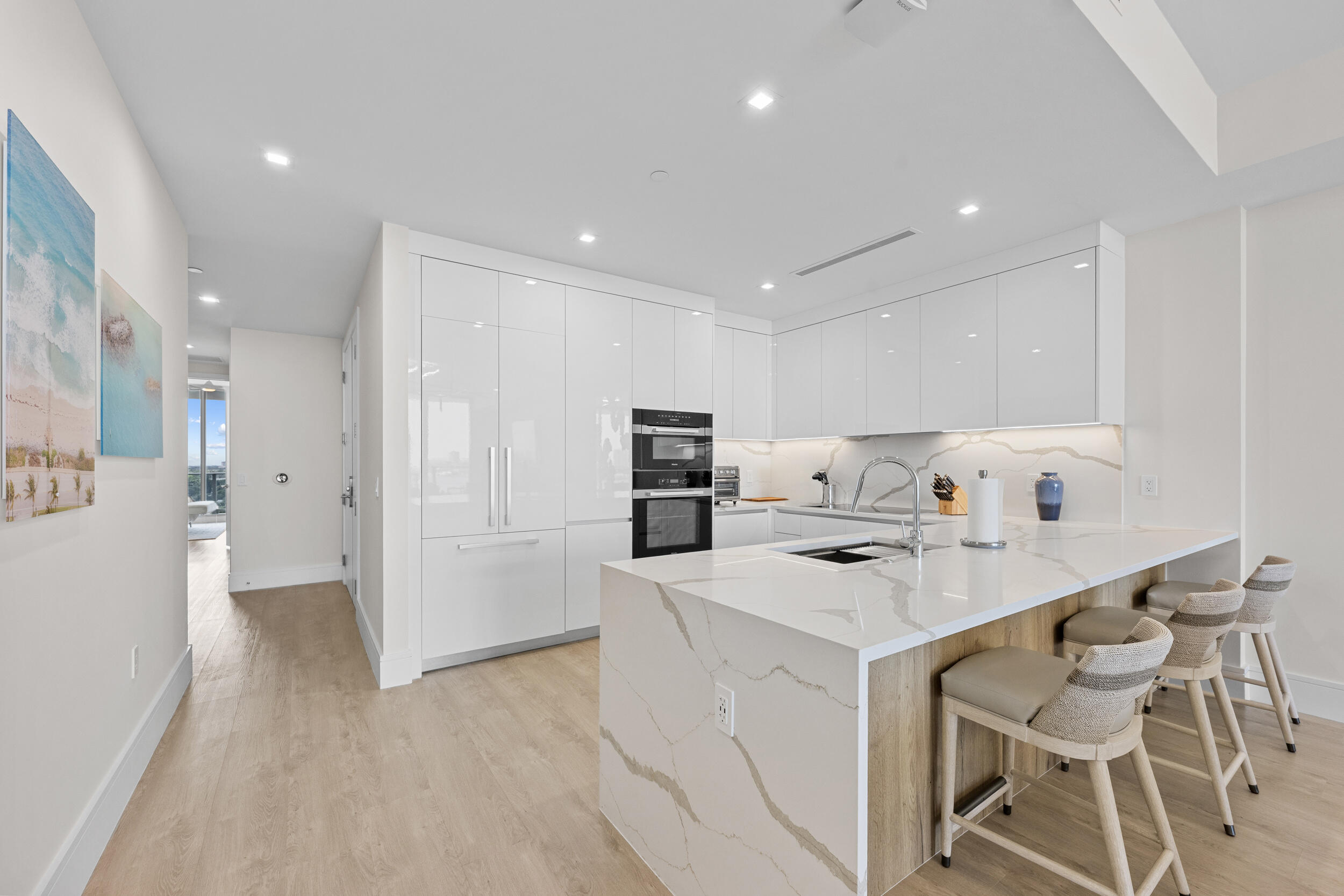 220 Lake Shore Drive 1410 Property Photo 3
