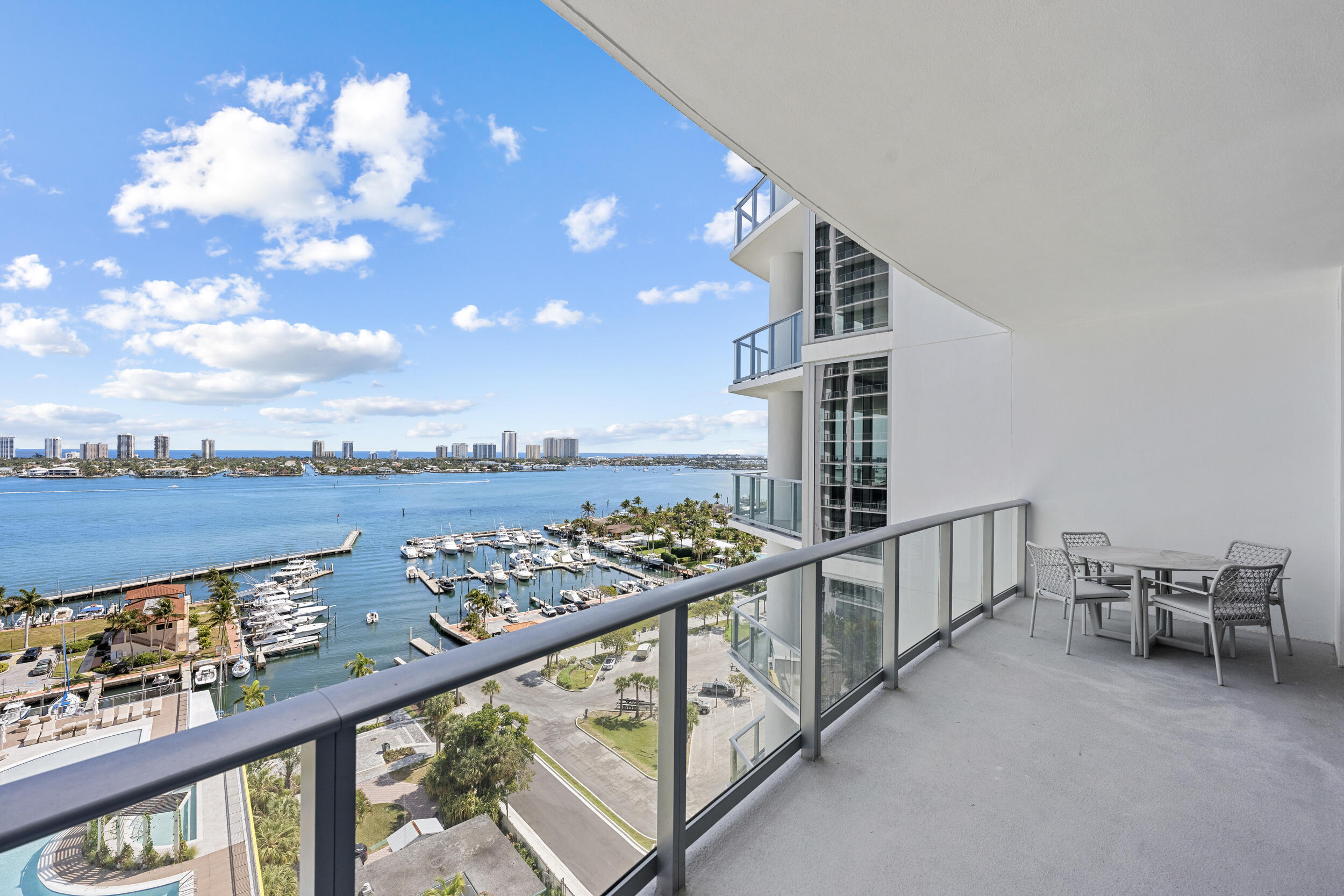 220 Lake Shore Drive 1410 Property Photo 14