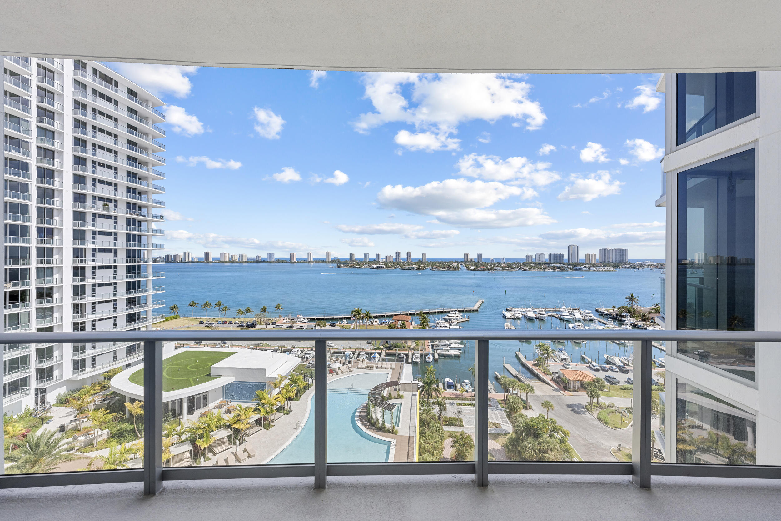 220 Lake Shore Drive 1410 Property Photo 15