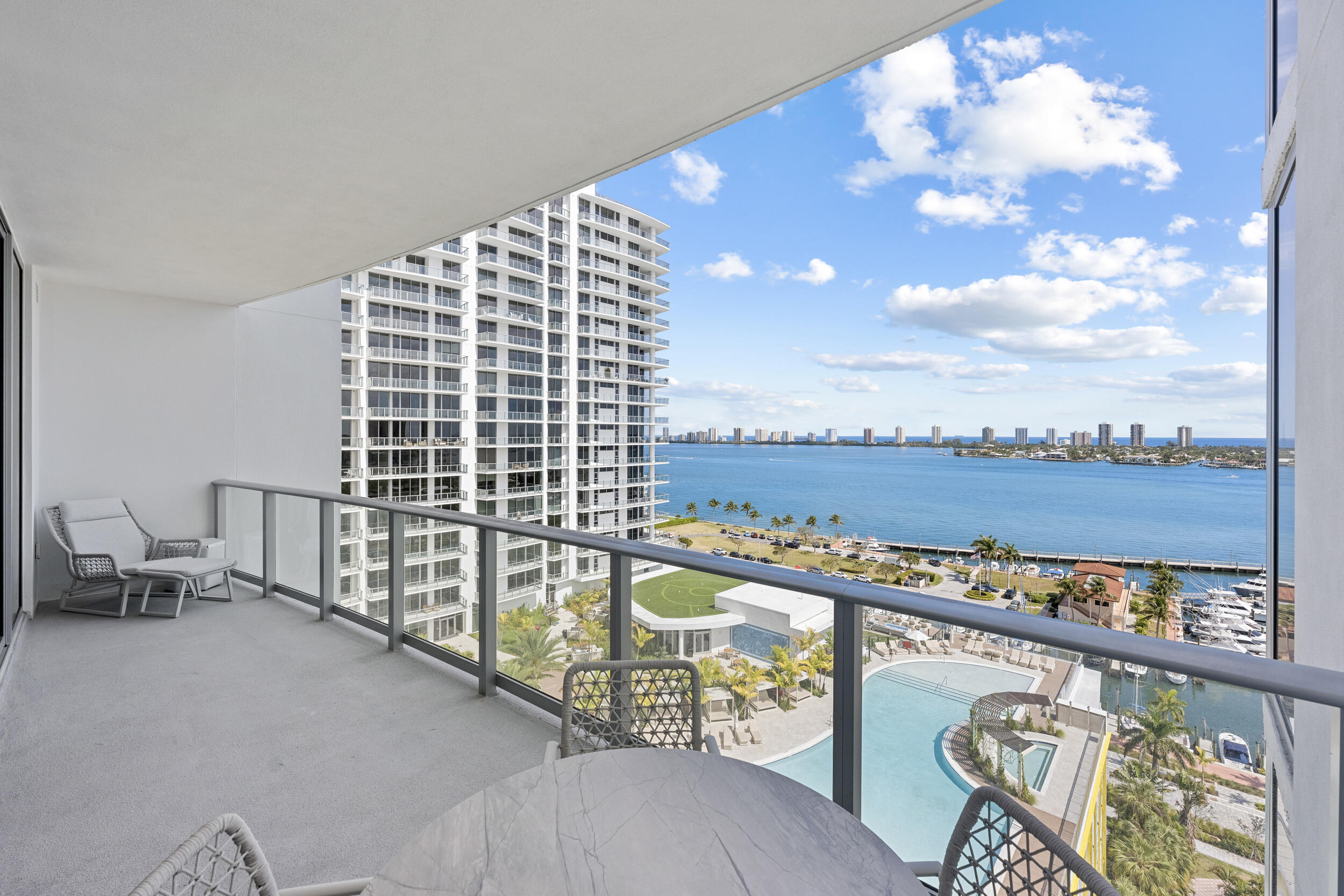 220 Lake Shore Drive 1410 Property Photo 17