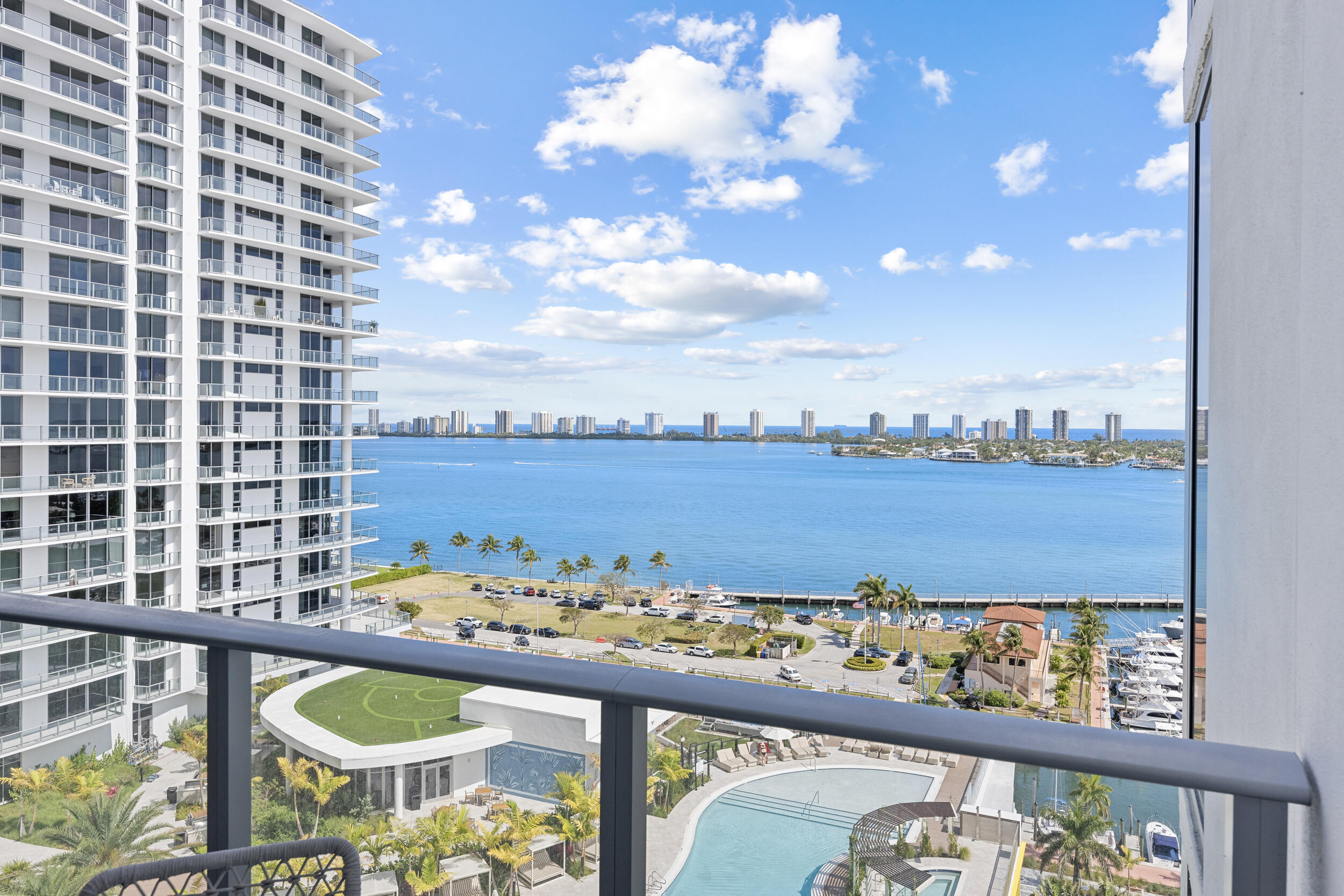 220 Lake Shore Drive 1410 Property Photo 18
