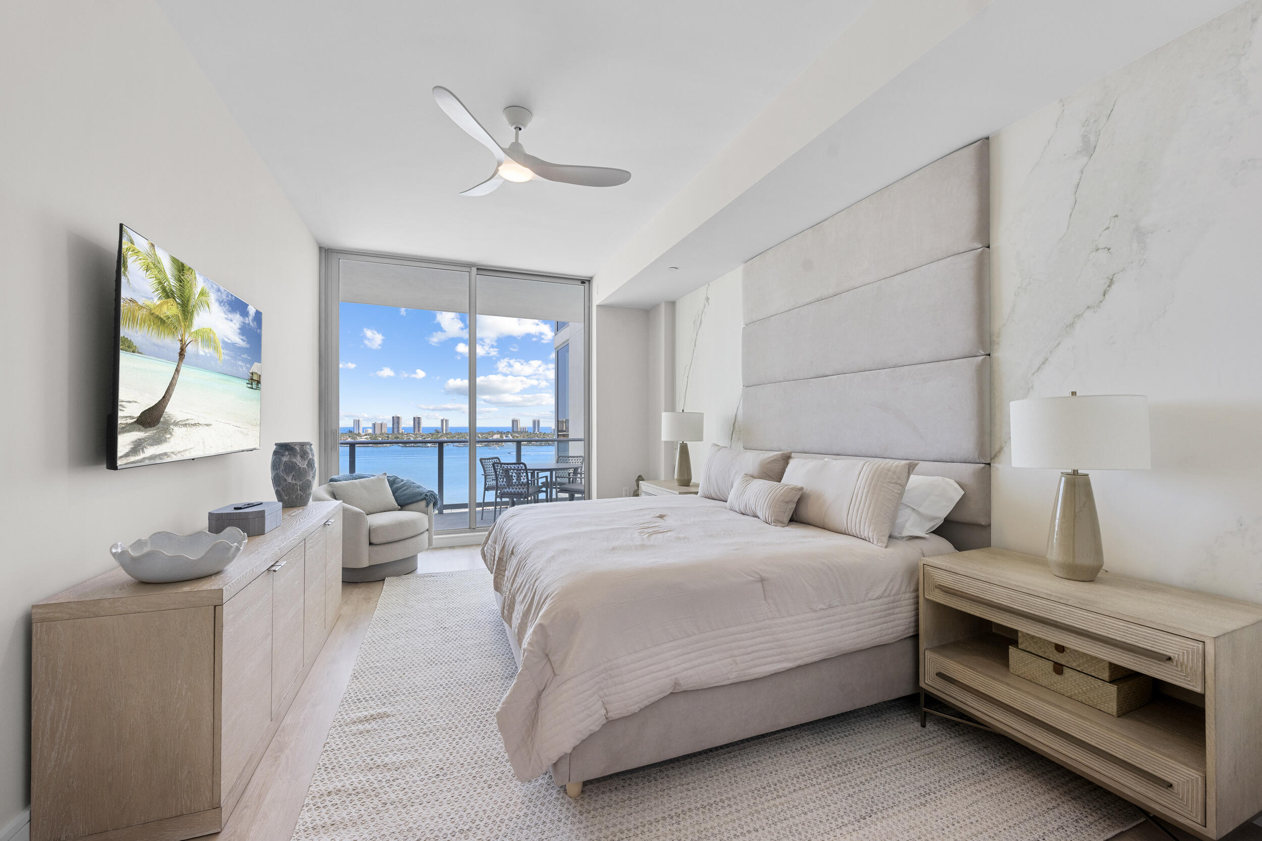 220 Lake Shore Drive 1410 Property Photo 20