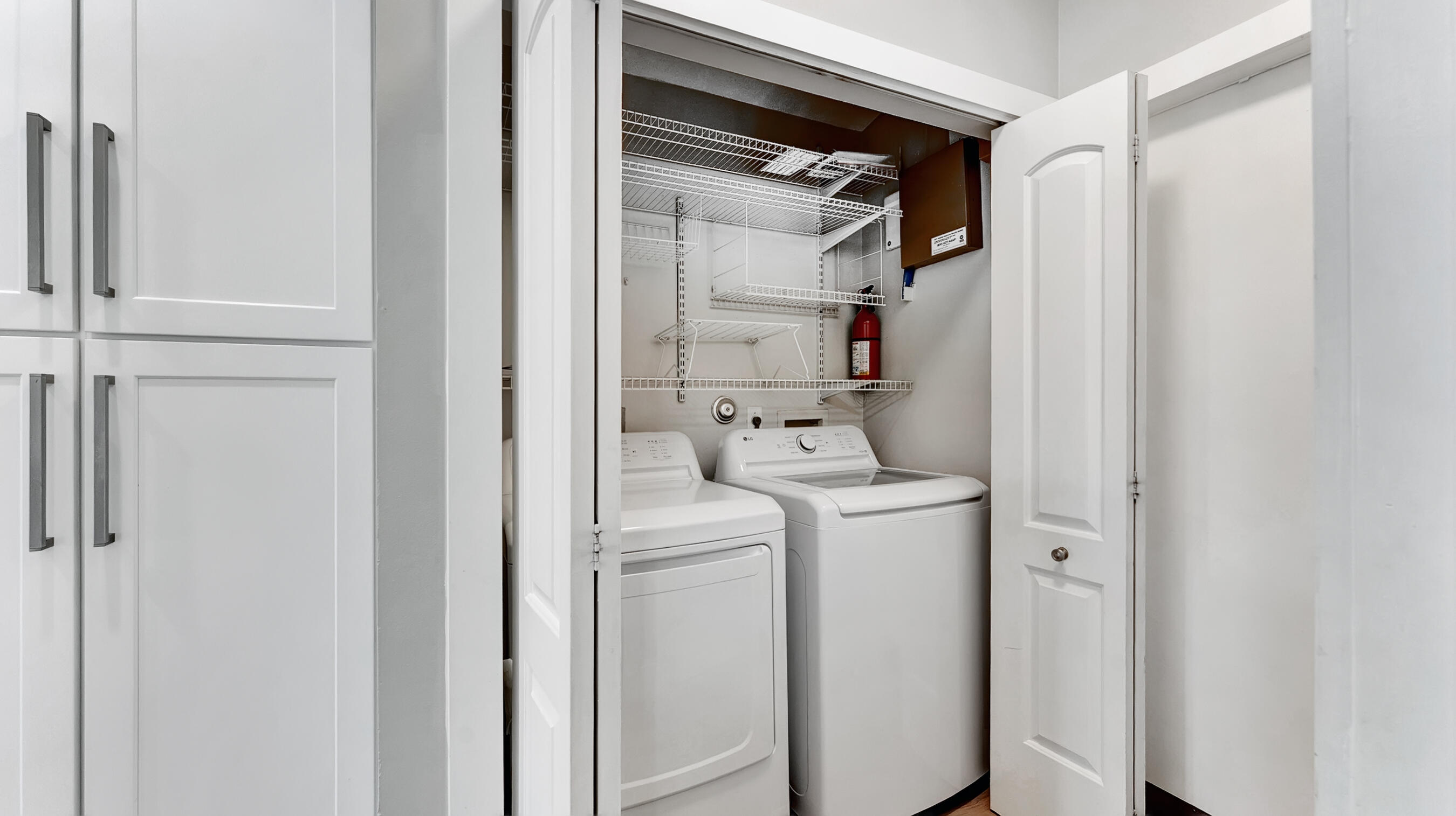 535 Enfield Court Property Photo 3