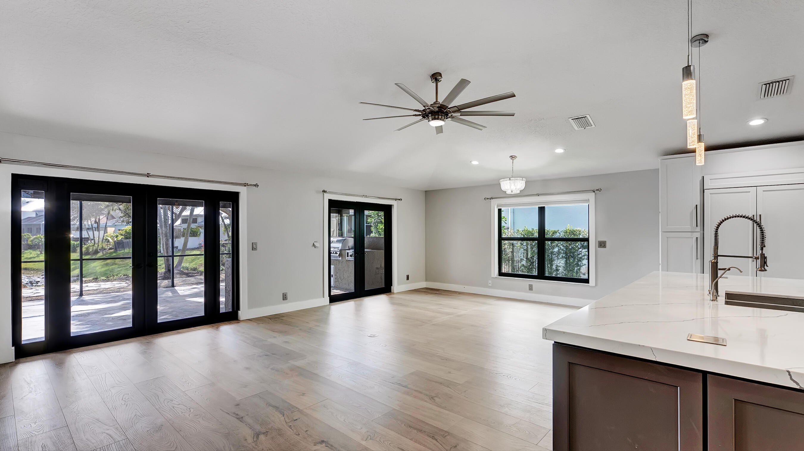 535 Enfield Court Property Photo 15