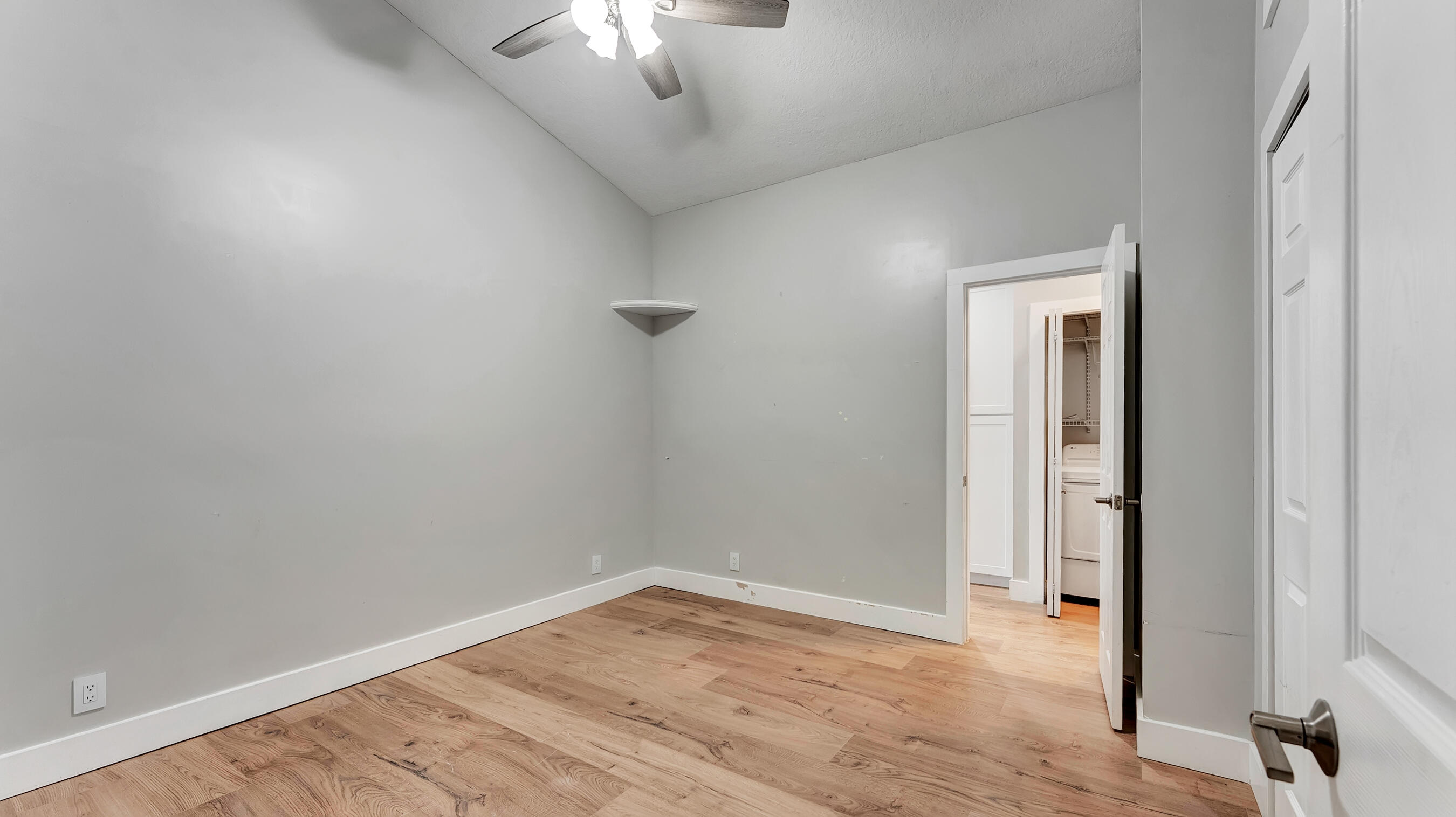 535 Enfield Court Property Photo 21