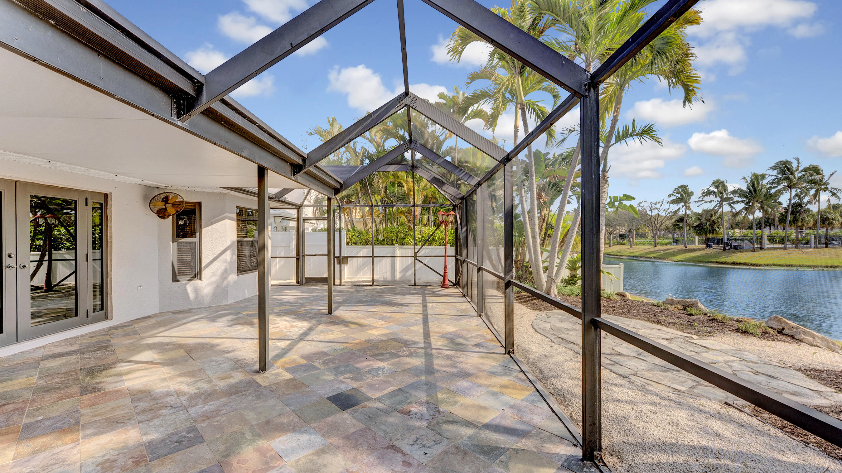 535 Enfield Court Property Photo 31
