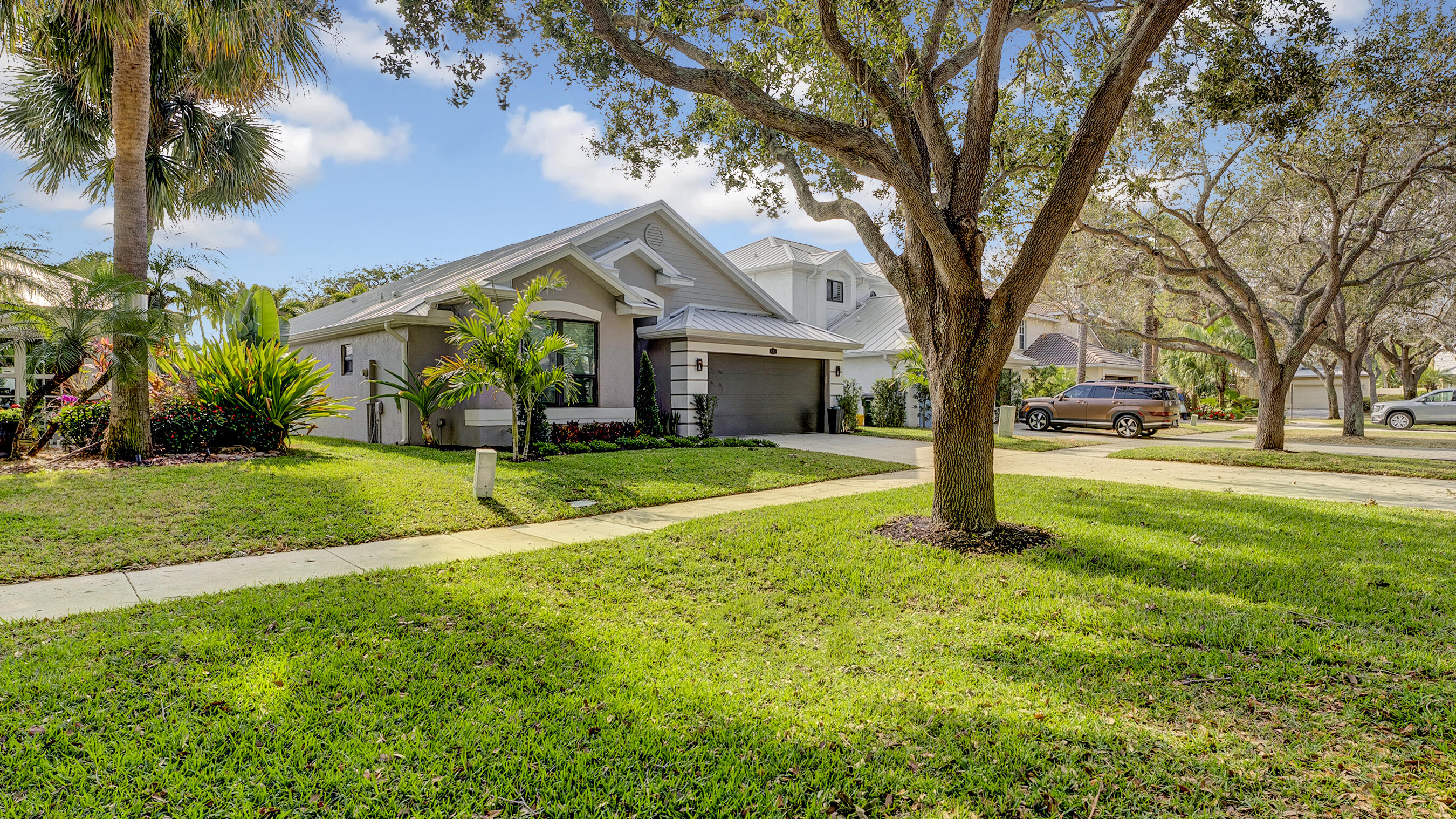 535 Enfield Court Property Photo 35