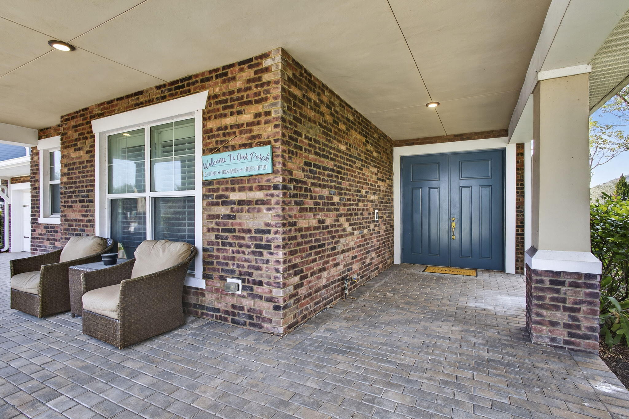 929 Sterling Pine Place Property Photo 3