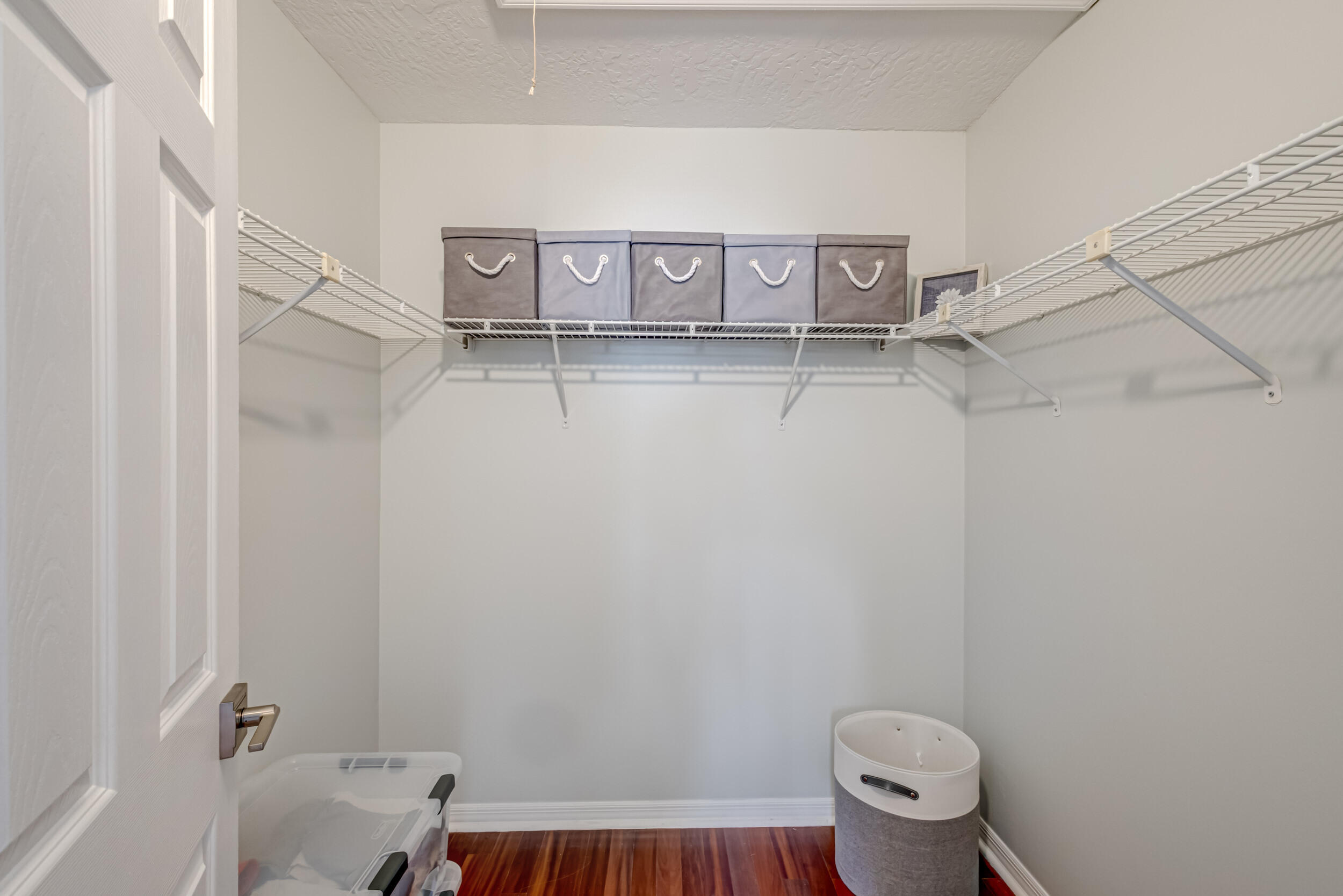 17 Selby Lane Property Photo 54