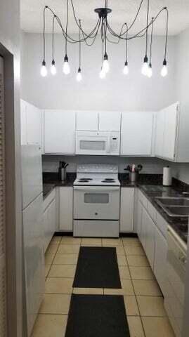1509 Hawthorne Place Property Photo 6
