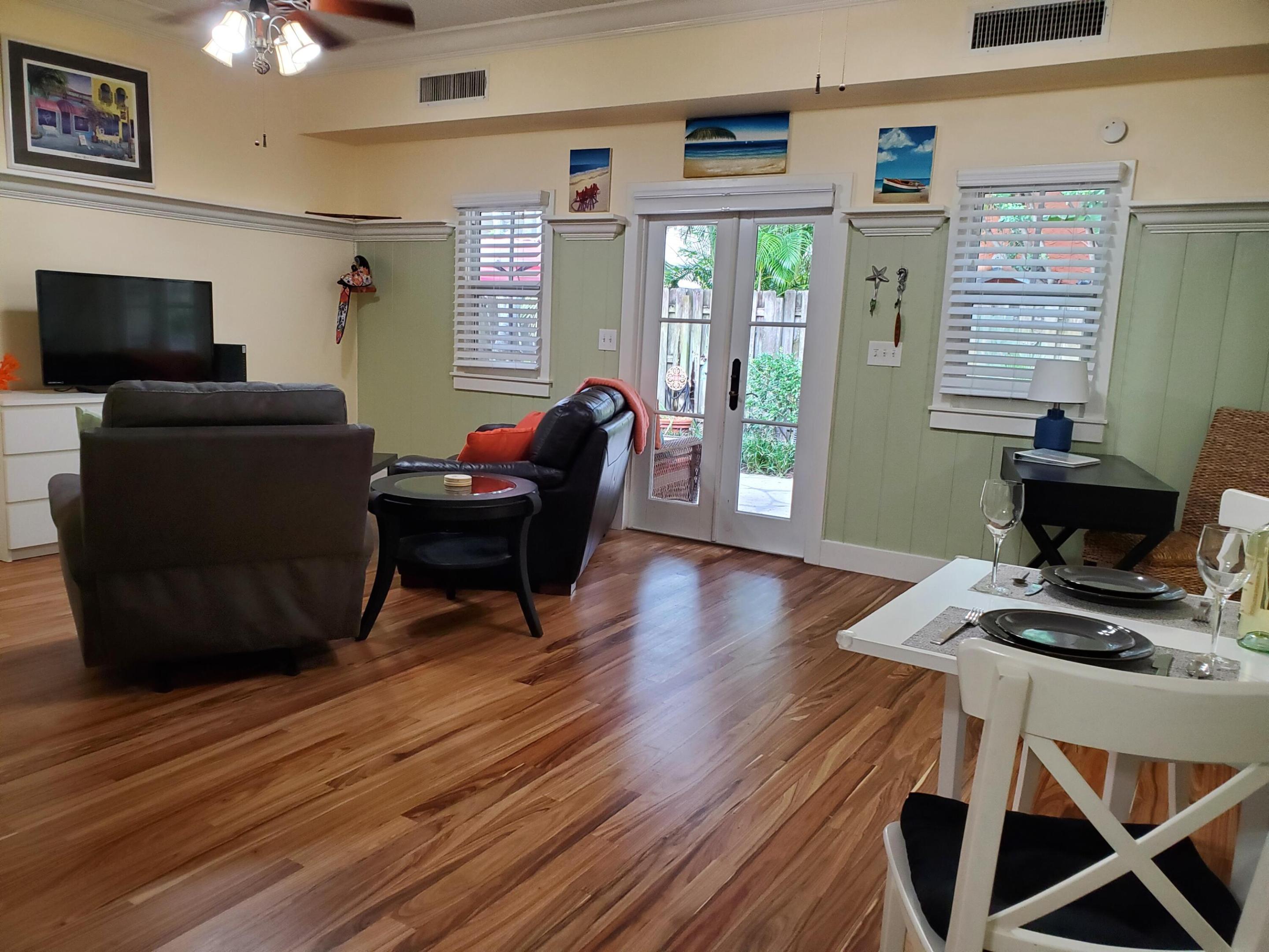 226 Ne 1st Avenue Coco Palm Ste Property Photo 17