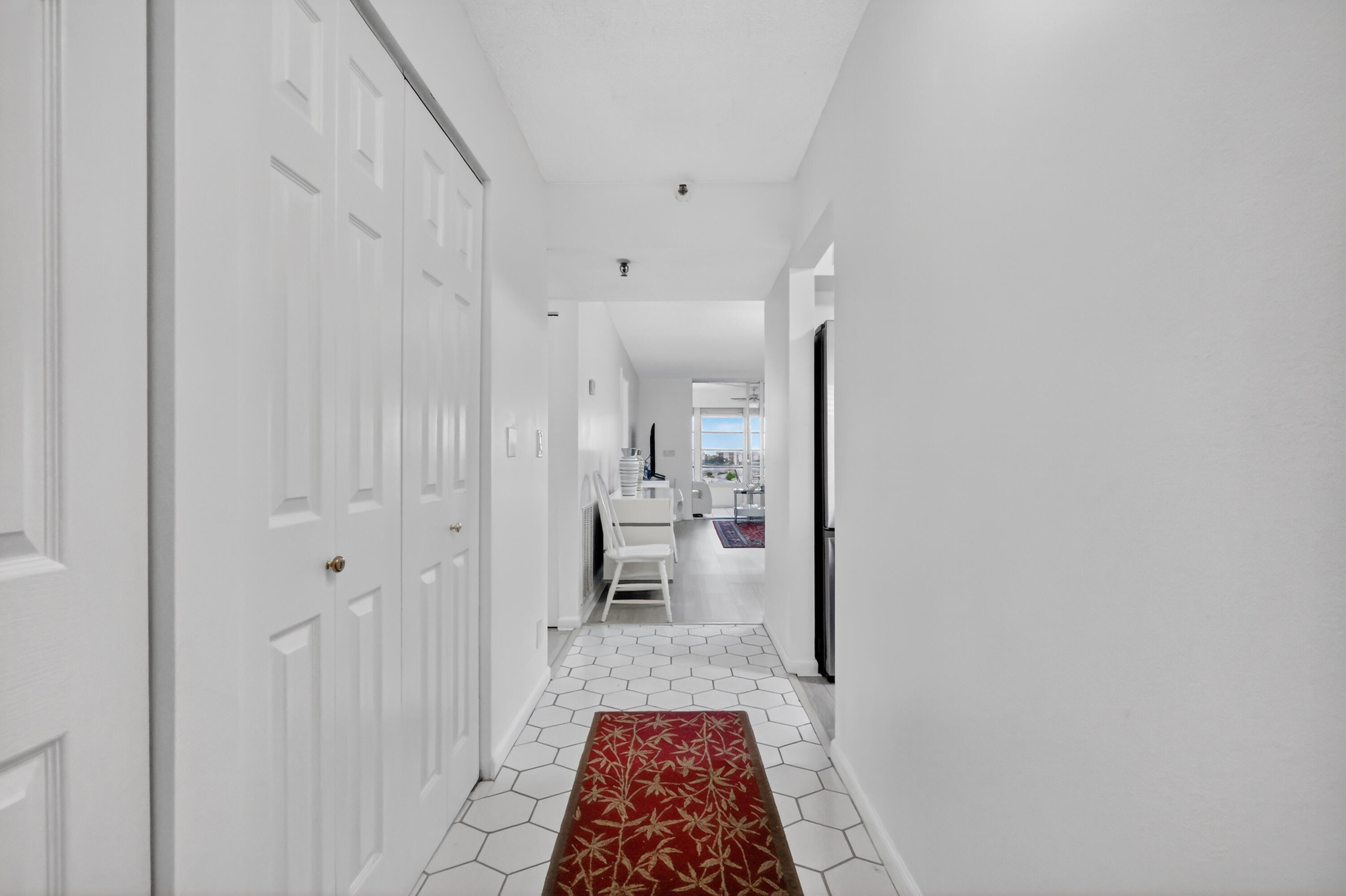 14575 Bonaire Boulevard 605 Property Photo 3