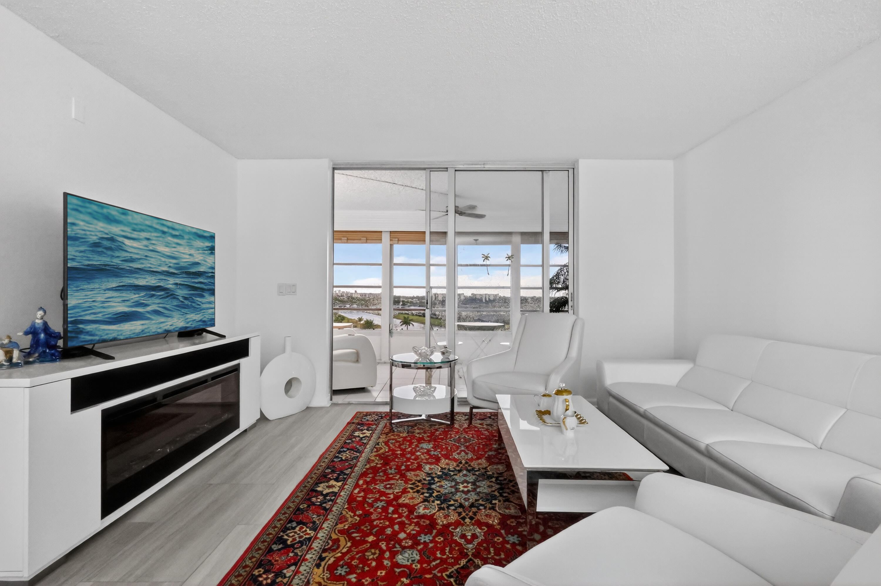 14575 Bonaire Boulevard 605 Property Photo 17